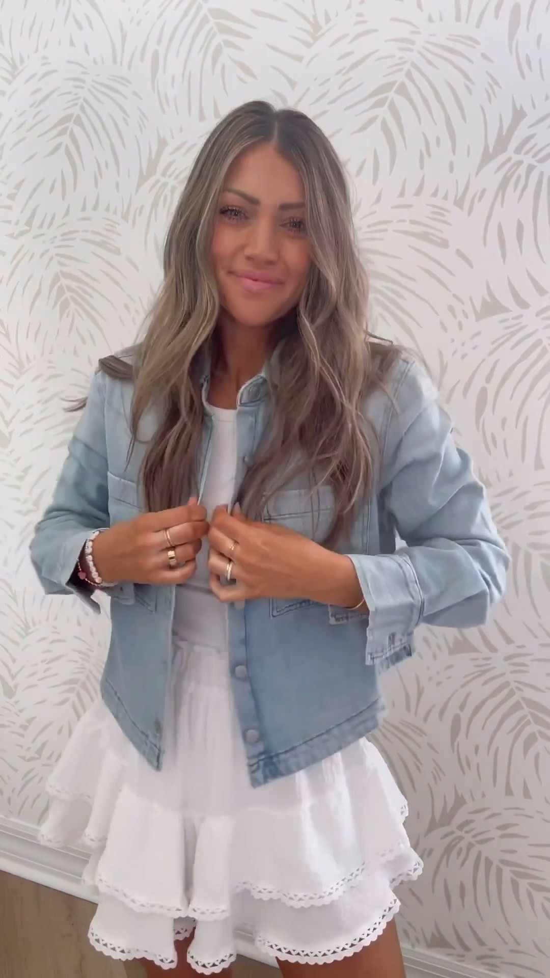 Cutest denim jacket EVER!!! Love this for spring. Size XS. It’s so soft, too!! 