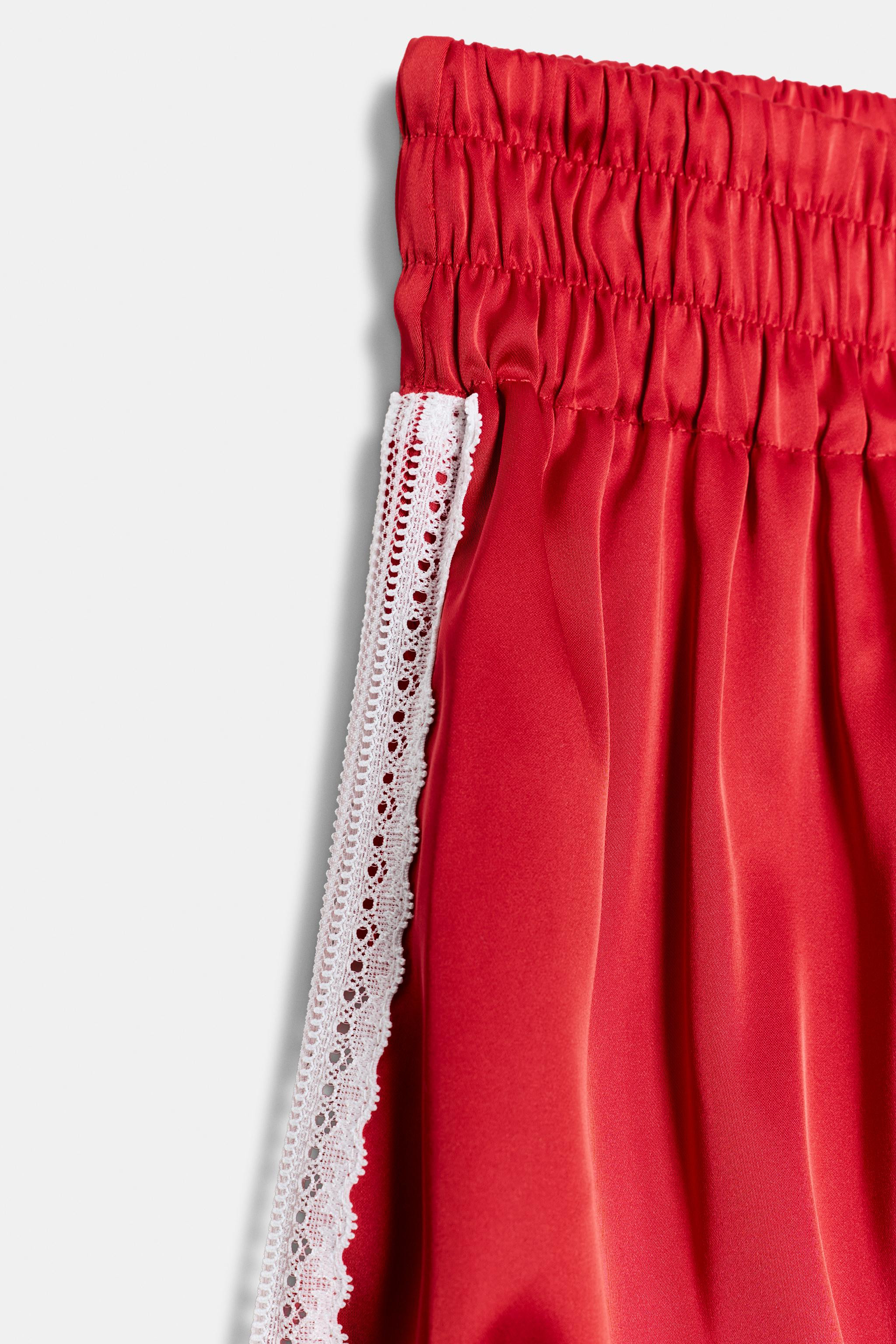 SATIN EFFECT LACE BALLOON SHORTS | Zara US