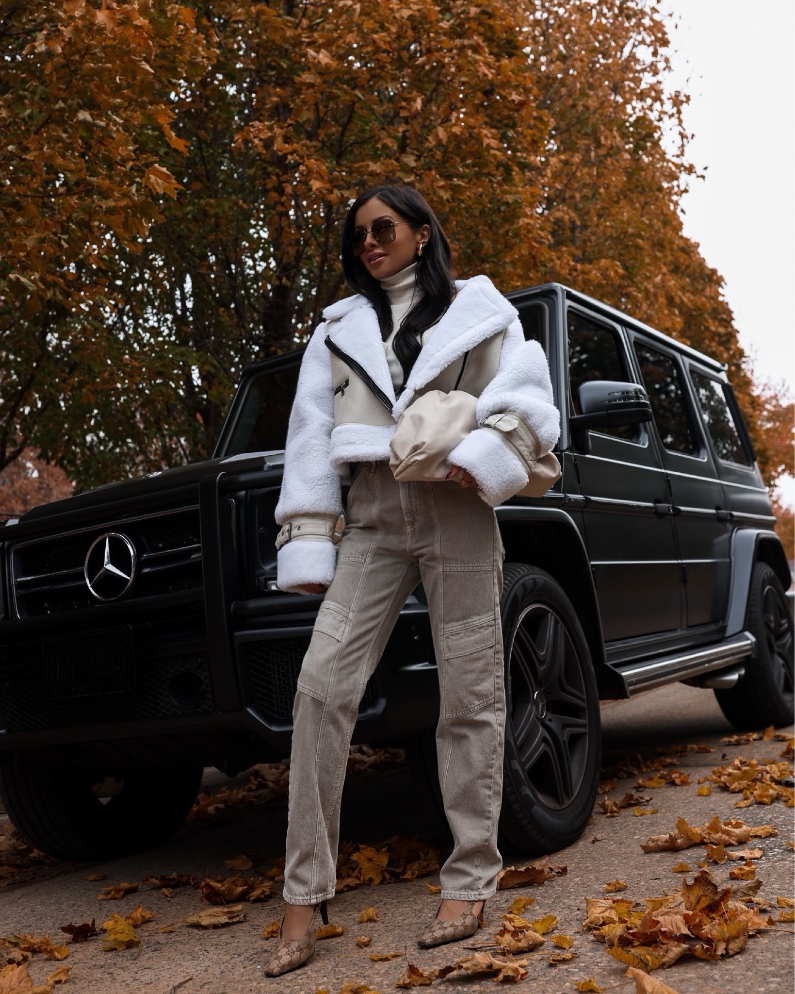 Casual winter outfit / weekend outfit ideas
Agolde cargo jeans
Nordstrom cropped shearling jacket 
Gucci slingback pumps 


#LTKstyletip #LTKSeasonal #LTKshoecrush