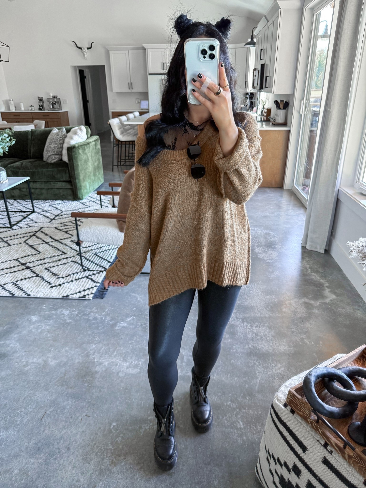 Comfy Oversized Sweater & Faux Leather Leggings Fall Outfit 🖤 

Sweater - small (camel color)
Lace Tank - small
Leggings - medium

The easiest (& comfiest) fall outfit combo is always an oversized sweater and some leggings! (side note: my faux leather leggings are at a REALLY good price point right now!) I have this sweater in another color and it's the best slouchy fit! I did layer it over this black lace high neck tank top to make this outfit a little less "boring"! Finished the look with my platform doc martens and some matte black sunglasses! 👏🏼



#LTKFindsUnder50 #LTKPetite #LTKFindsUnder100