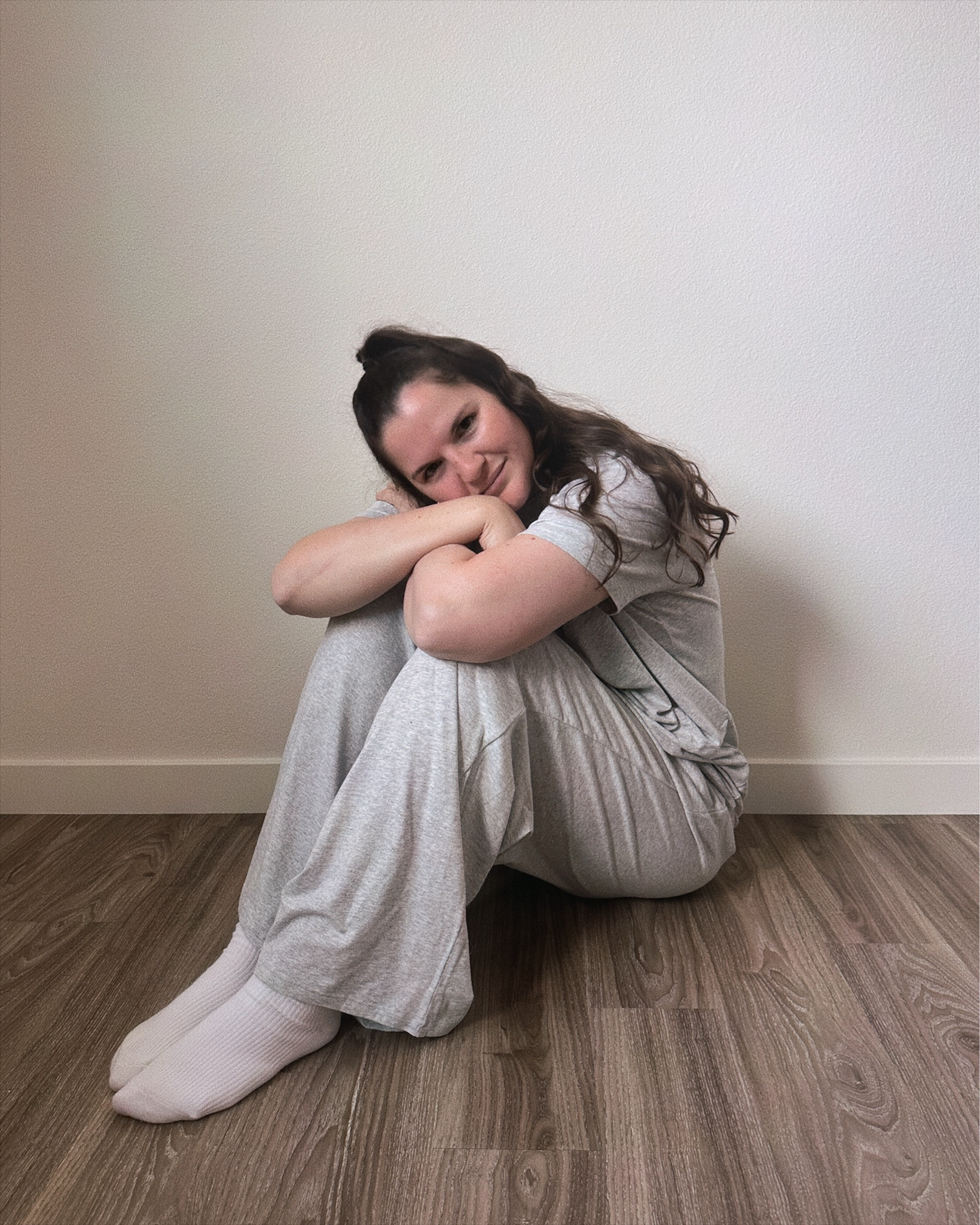 skims boyfriend t-shirt and loose pant in heather gray, casual outfit, comfy clothes, loungewear, pajamas, pj set, oversized

#LTKfindsunder100 #LTKfindsunder50 #LTKstyletip