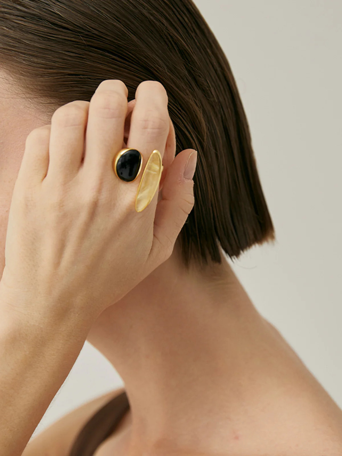 Black Onyx & Yellow Crystal Ring | Commense
