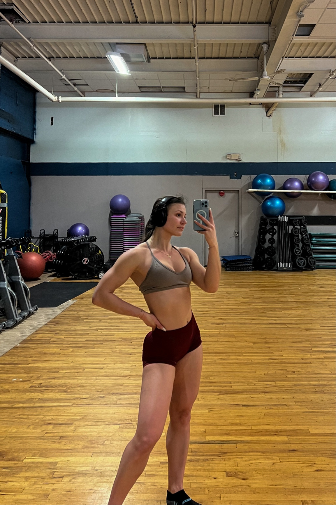 timeless sports bra - small
effortless shorts - medium 

#LTKFitness #LTKActive #LTKStyleTip
