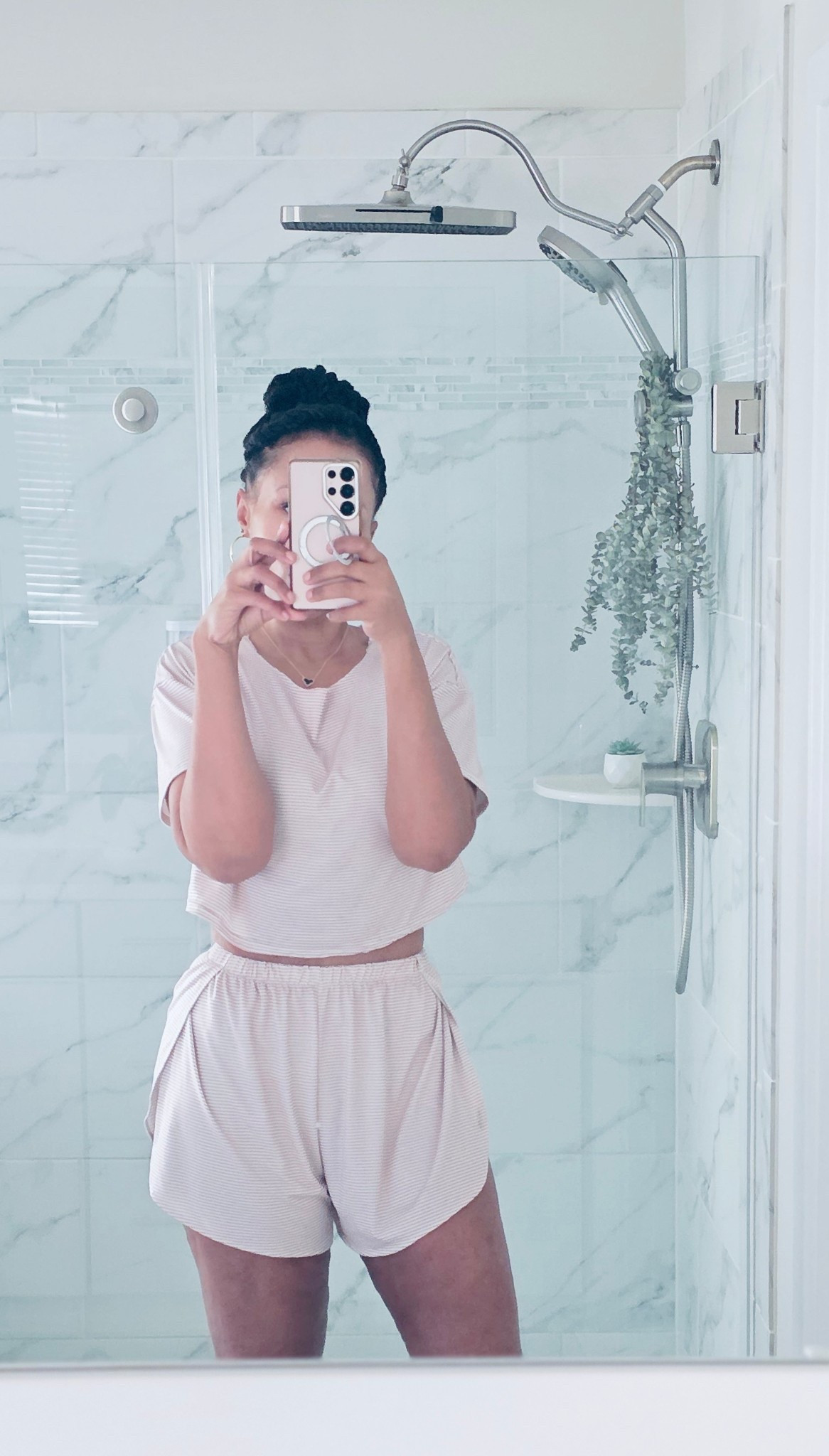 Bright bathroom & cozy pjs!

#LTKHome #LTKMidsize #LTKmorningroutine