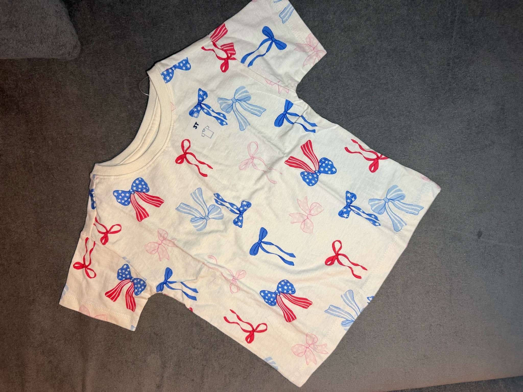 🇺🇸🎀 Red, white, and bows 🤍 The cutest little patriotic tee for summer BBQs, fireworks, and all the matching sister moments ✨

#LTKKids