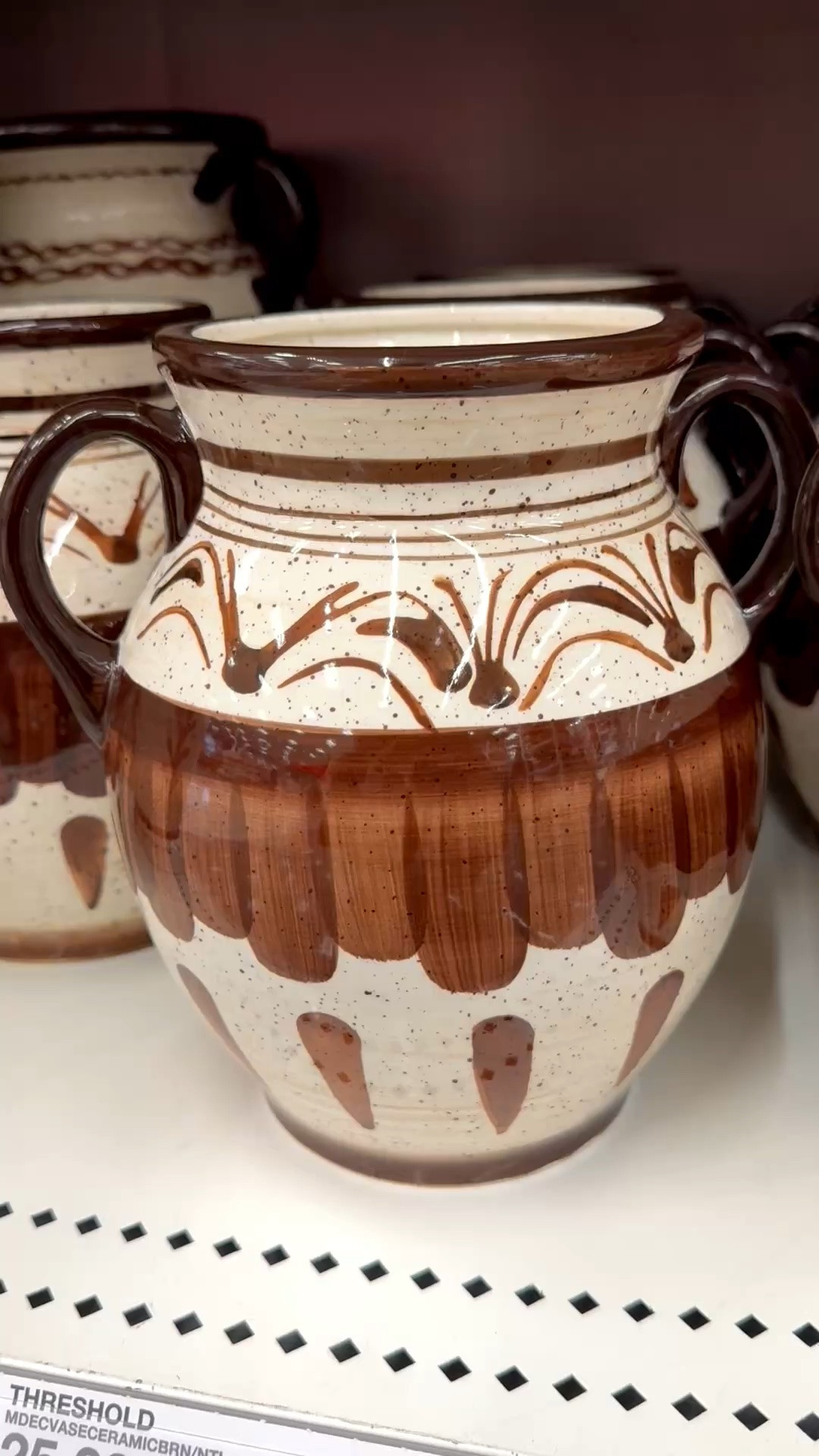What a sweet painted fall vase. I love the mix of browns, the shape, and those sweet handles. It’s watertight which makes it perfect for fresh flowers or faux stems. 🍁

And if you’re a mosaic artist, this would also make a fun substrate for your tile work. For mosaic tips, tutorials + inspiration please visit my YouTube channel: YouTube.com/julieweilbacher, and follow @julieweilbacher on Instagram.

#falldecor #fallvase #falltablescape #target #fallflowers #fauxstems #vase #ceramicvase

#LTKHome #LTKSeasonal
