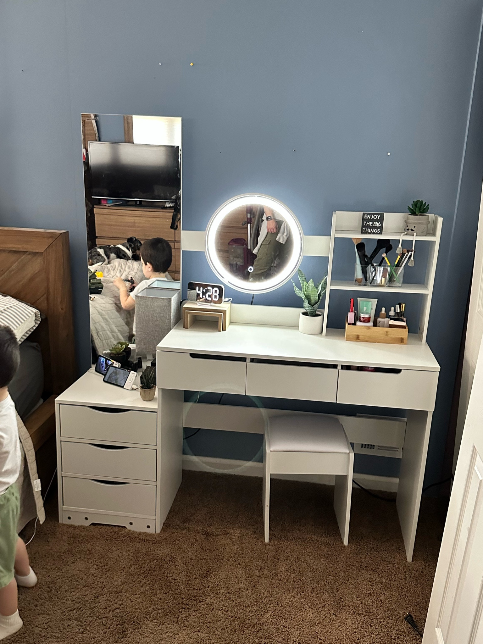 Makeup vanity 

#LTKhome