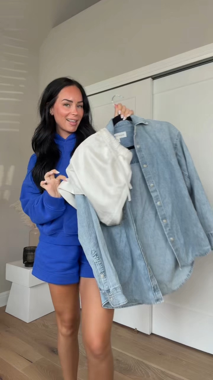 Easy simple outfit 🤍 I will have the details on my LTK.

My sizing 5’7, 145lbs, 32dd
I’m wearing a size xs top, size small shorts 

@Aritzia

#LTKootd #LTKgrwm #LTKSaleAlert