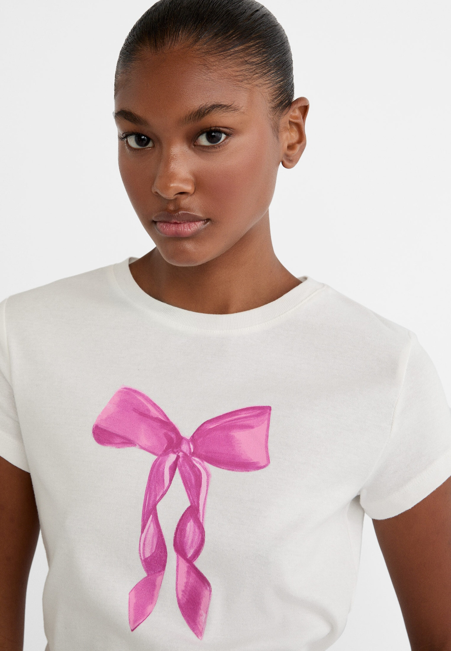 Shirt fitted Schleife - T-shirts für Damen | Stradivarius Deutschland | Stradivarius DE