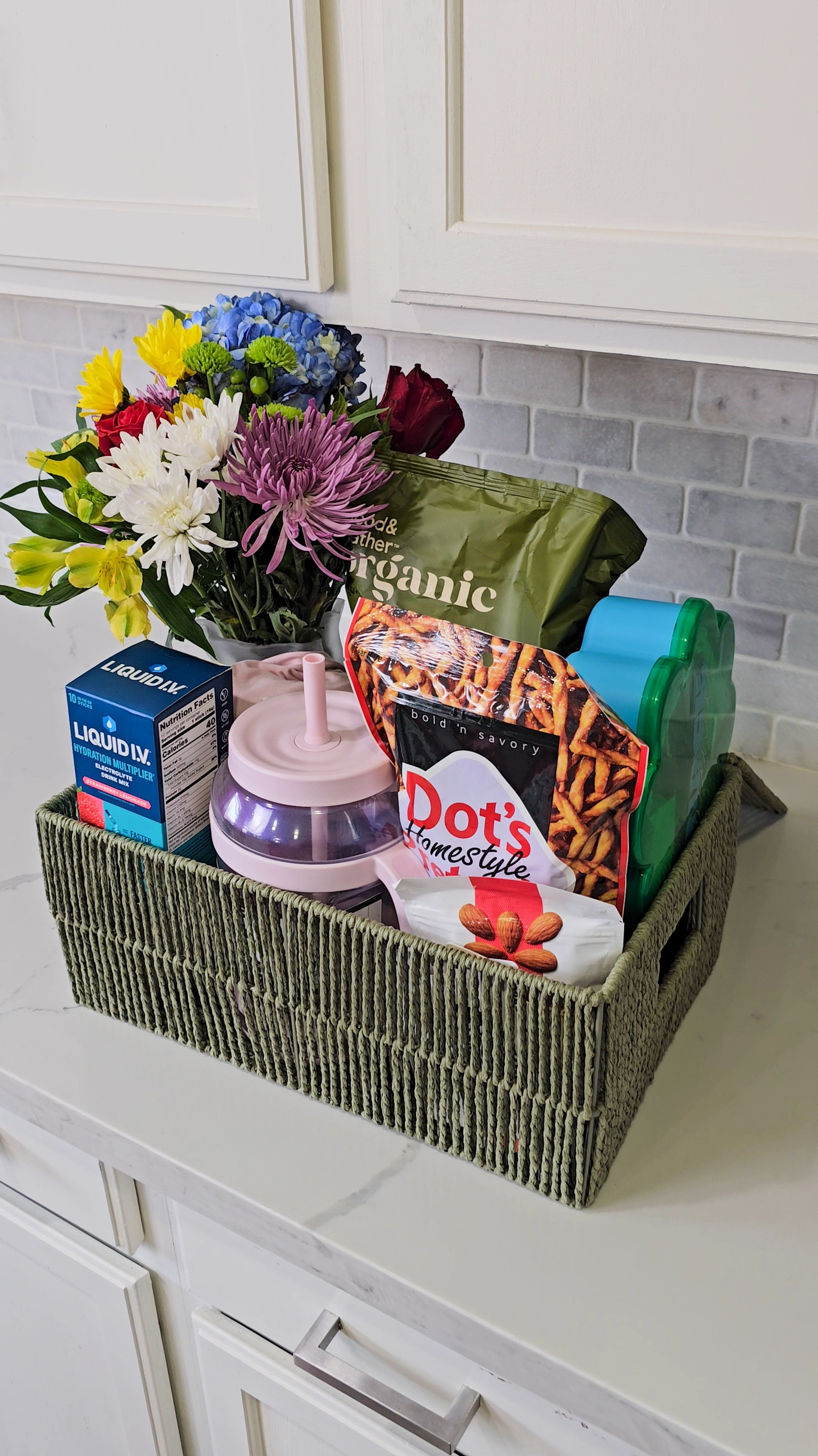 postpartum love in a basket🫶🏽. everything i packed for my sister-in-love💕

#LTKFamily #LTKFindsUnder50 #LTKBaby