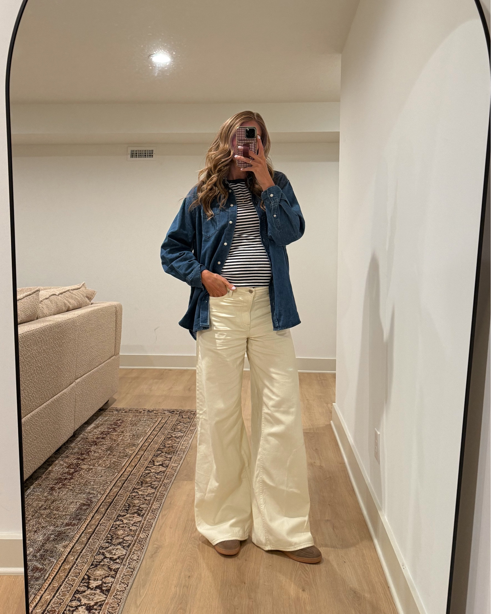 Bump friendly outfit I wore to brunch with friends.
I am usually a 27 tall in jeans but sized up to 29 tall for pregnancy. They have a little more room than my other 29 long jeans

Small tall in top (old from gap but linked similar)

Medium in top for pregnancy 

#LTKTall #LTKmomlife #LTKBump