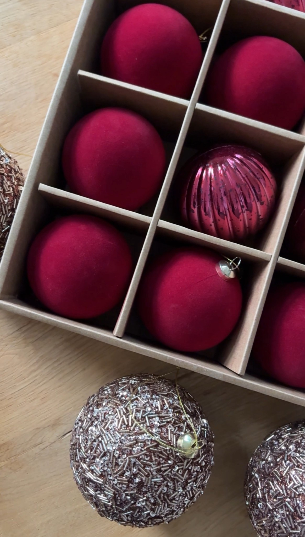 Holiday decor finds I’m loving this season 🎄
This year’s color palette is deep burgundy and bronze — warm, timeless, and elegant. Linking beautiful Christmas ornaments, tree decor, and storage boxes to help you create a cozy, elevated holiday look at home.


#LTKcanada #LTKhome #LTKwinter