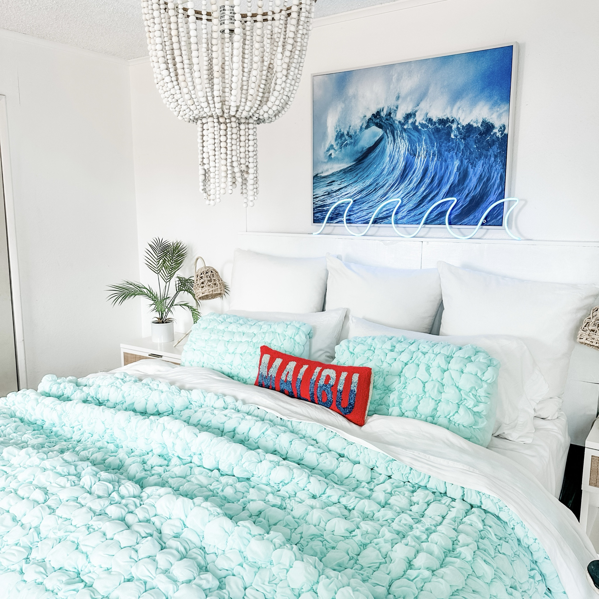 I’m featured on #potterybarn teen! Ship my sustainable  summer room refresh  look! #coastalstyle #beachdecor #beachhouse #coastalliving

#LTKHome #LTKSeasonal #LTKSummerSales