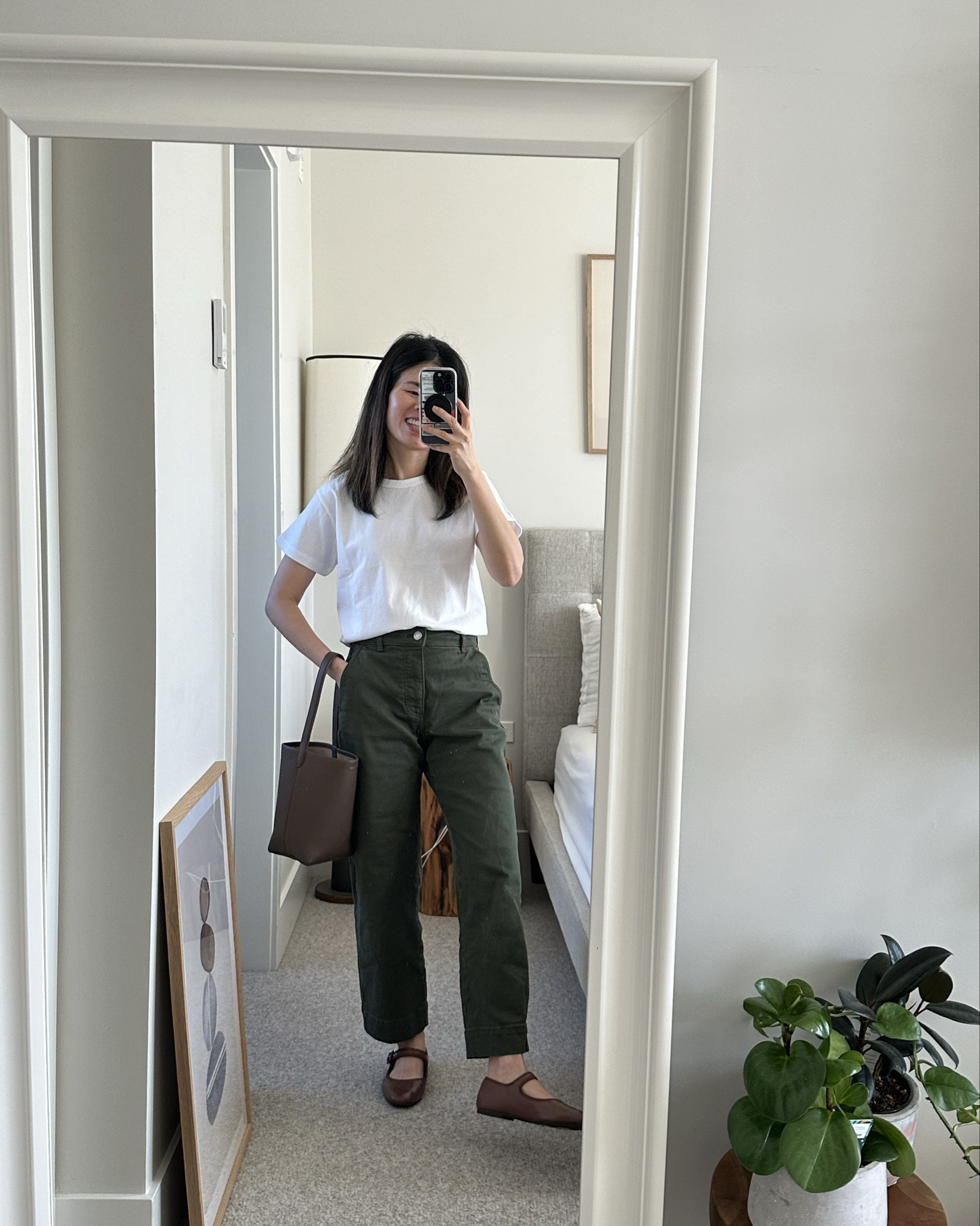 Leset Margo tee in xs. I think I’m between xs and s. I wish xs was tiny big bigger. 

#LTKspring #LTKcanada