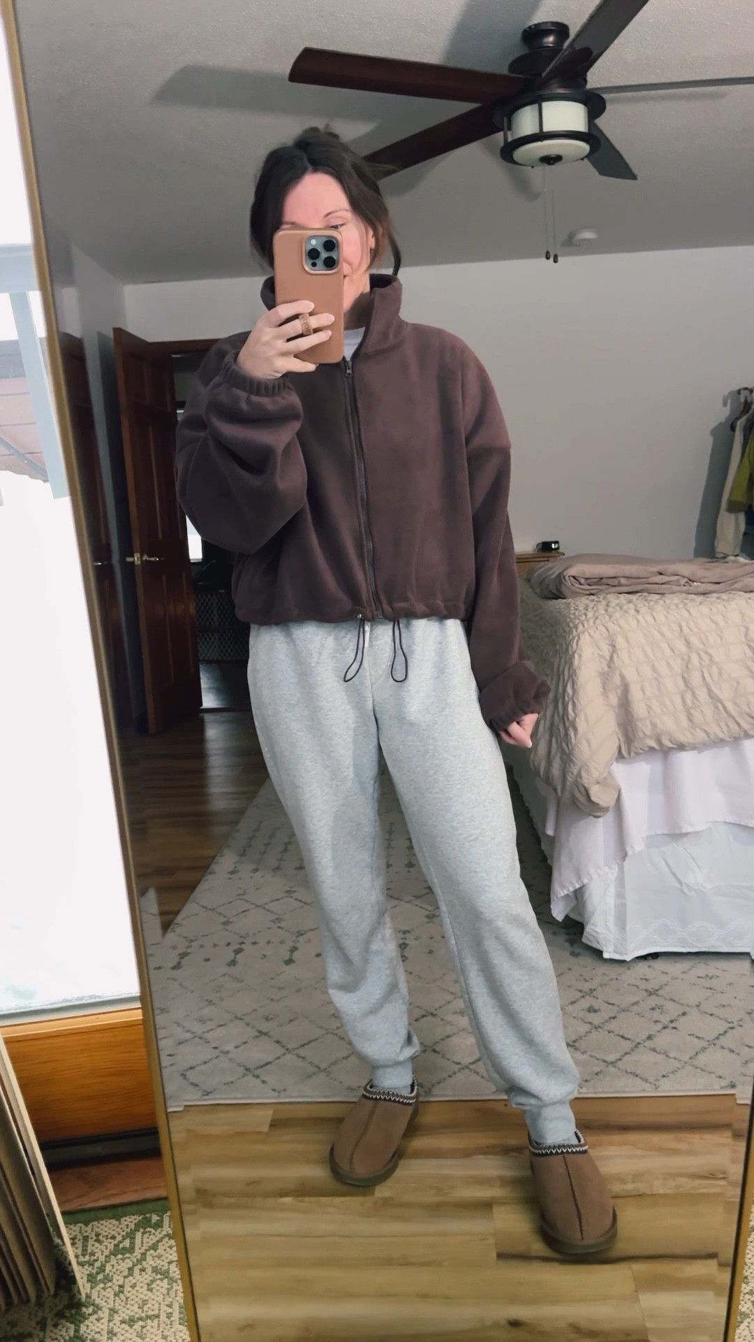 Small in my tee, small in my fleece sweatshirt and my sweatpants are older so I linked similar ones. My ugg Tasmans are true to size 



#LTKootd #LTKgrwm #LTKPetite