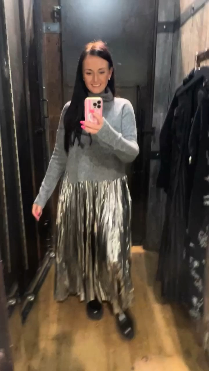 Pleats, metallics, and chunky knits 🧶 

#LTKautumn #FashionMonth #LTKuk