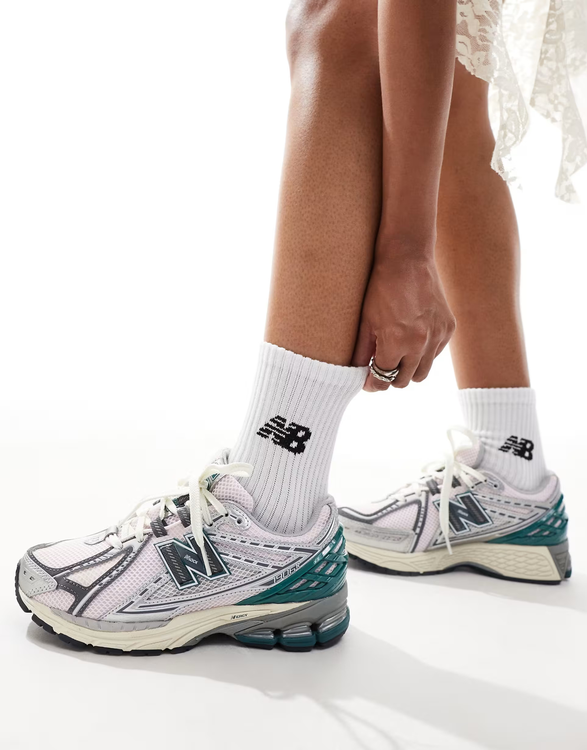 New Balance 1906 sneaker in silver and gray | ASOS (Global)