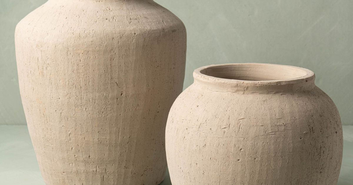 Textured Adrienne Vase | Magnolia