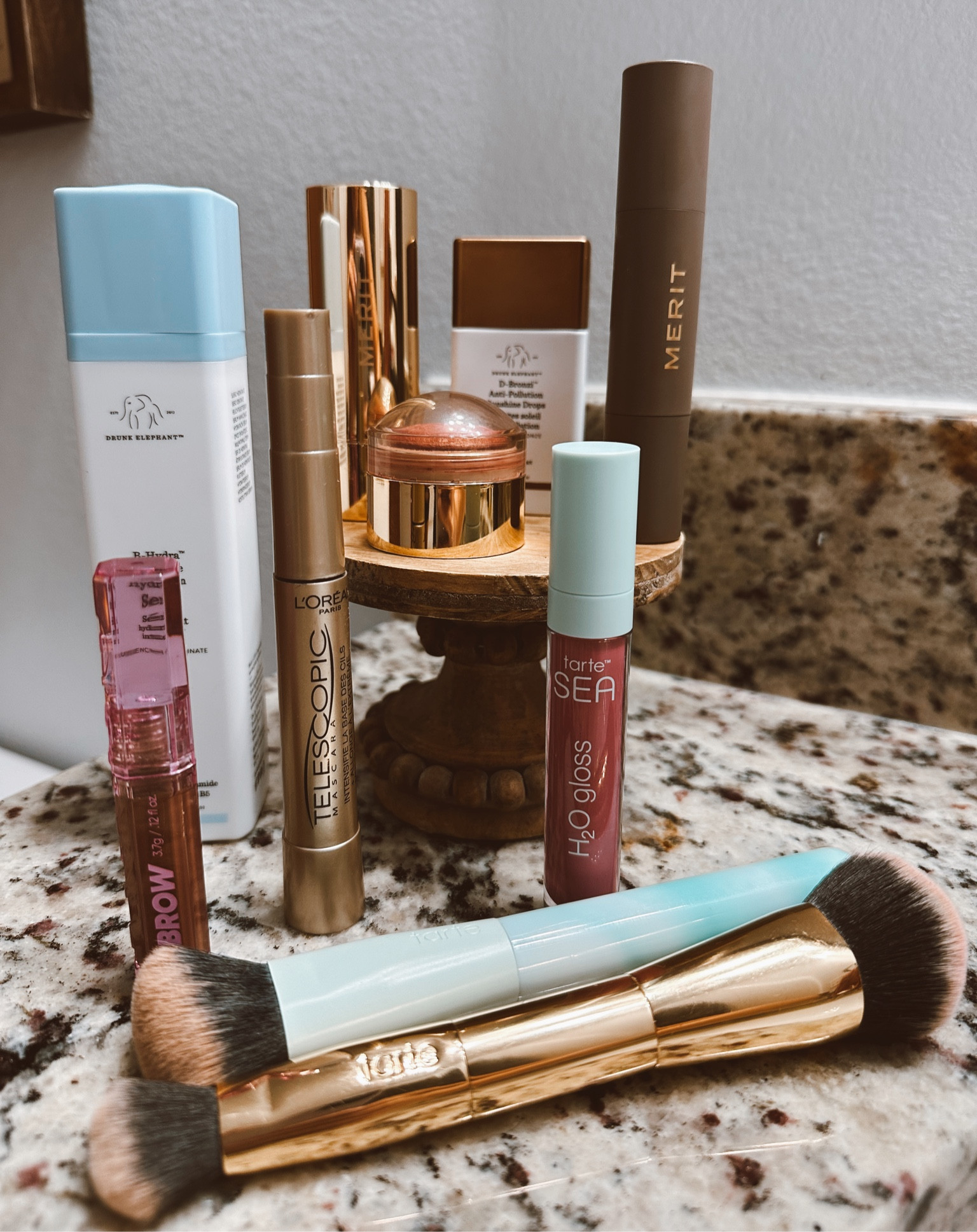 my go-to quick and natural makeup routine that is perfect for summer ☀️

#LTKfamily #LTKbeauty