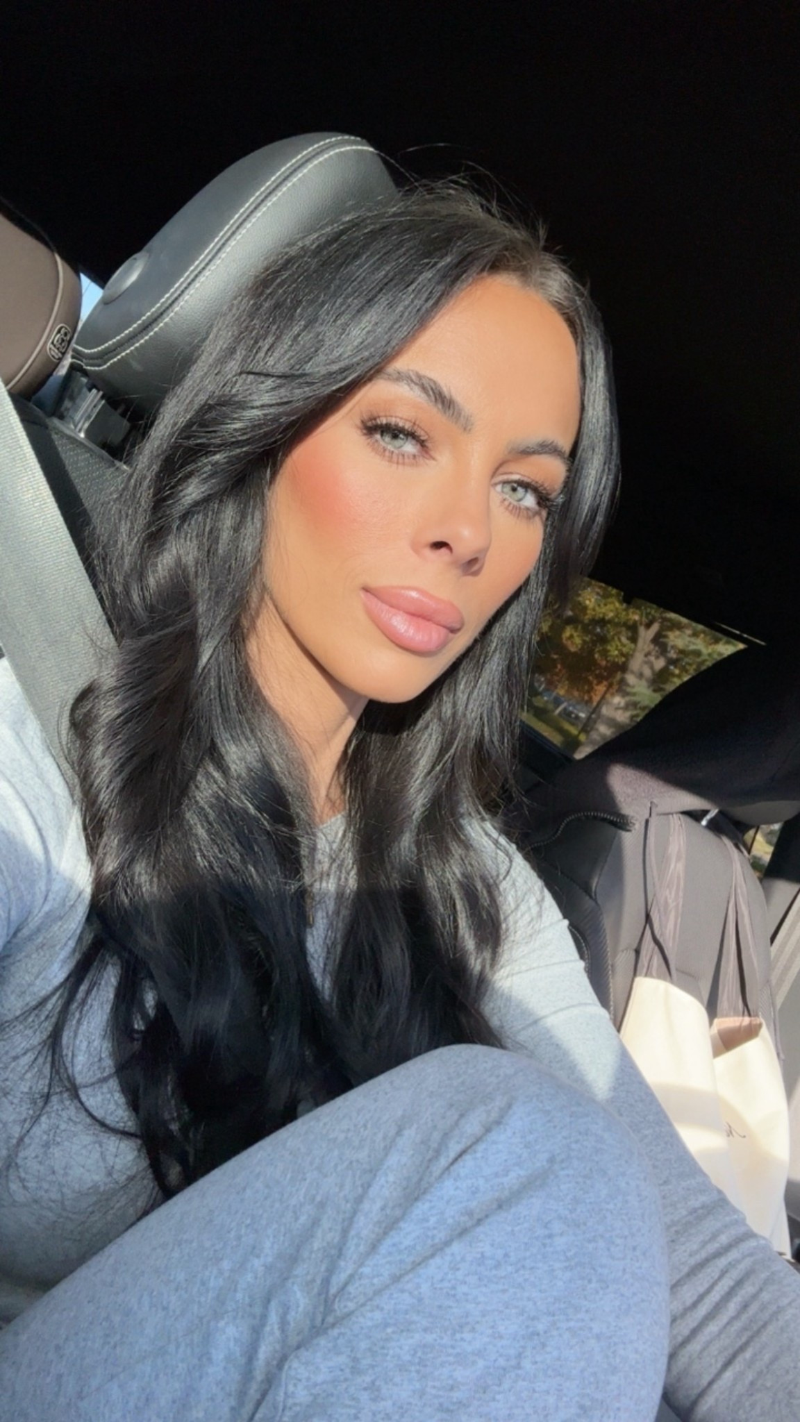 My must have products. #glam #makeup

#LTKHoliday #LTKBeauty #LTKGiftGuide