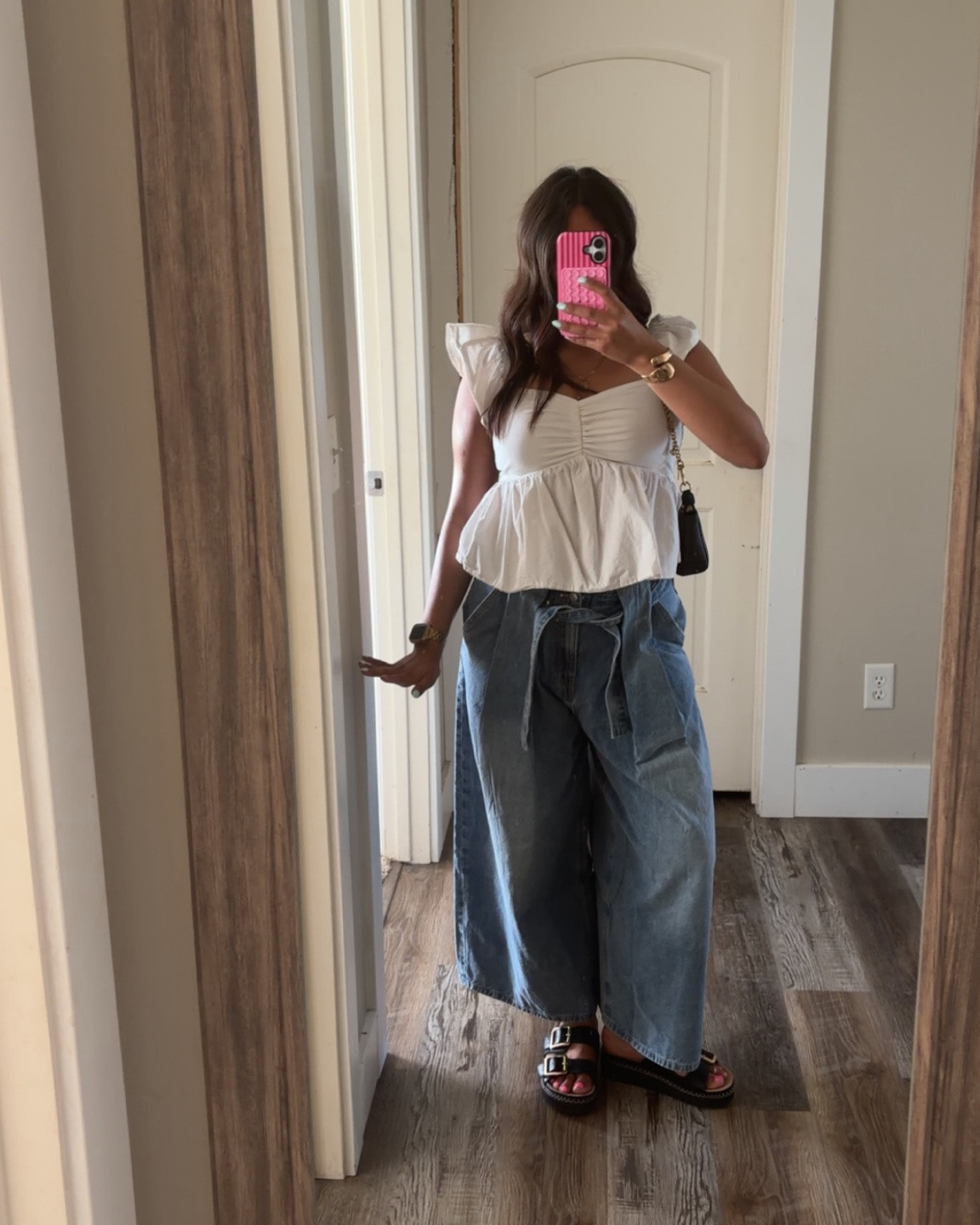 white top and jeans combo 🧑‍🍳💋

#LTKootd #LTKSaleAlert #LTKSeasonal