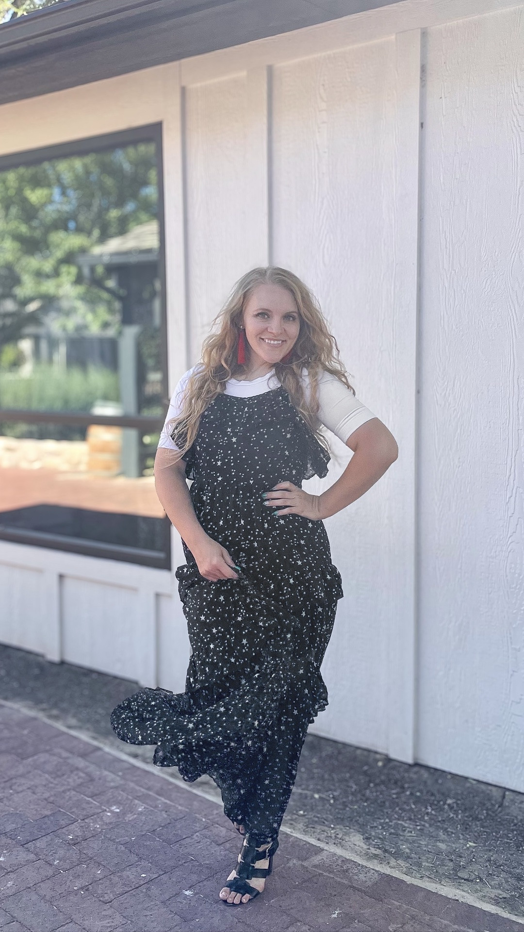 Just twirling by to say, Happy Wednesday❤️

#LTKootd #LTKSeasonal #LTKSaleAlert
