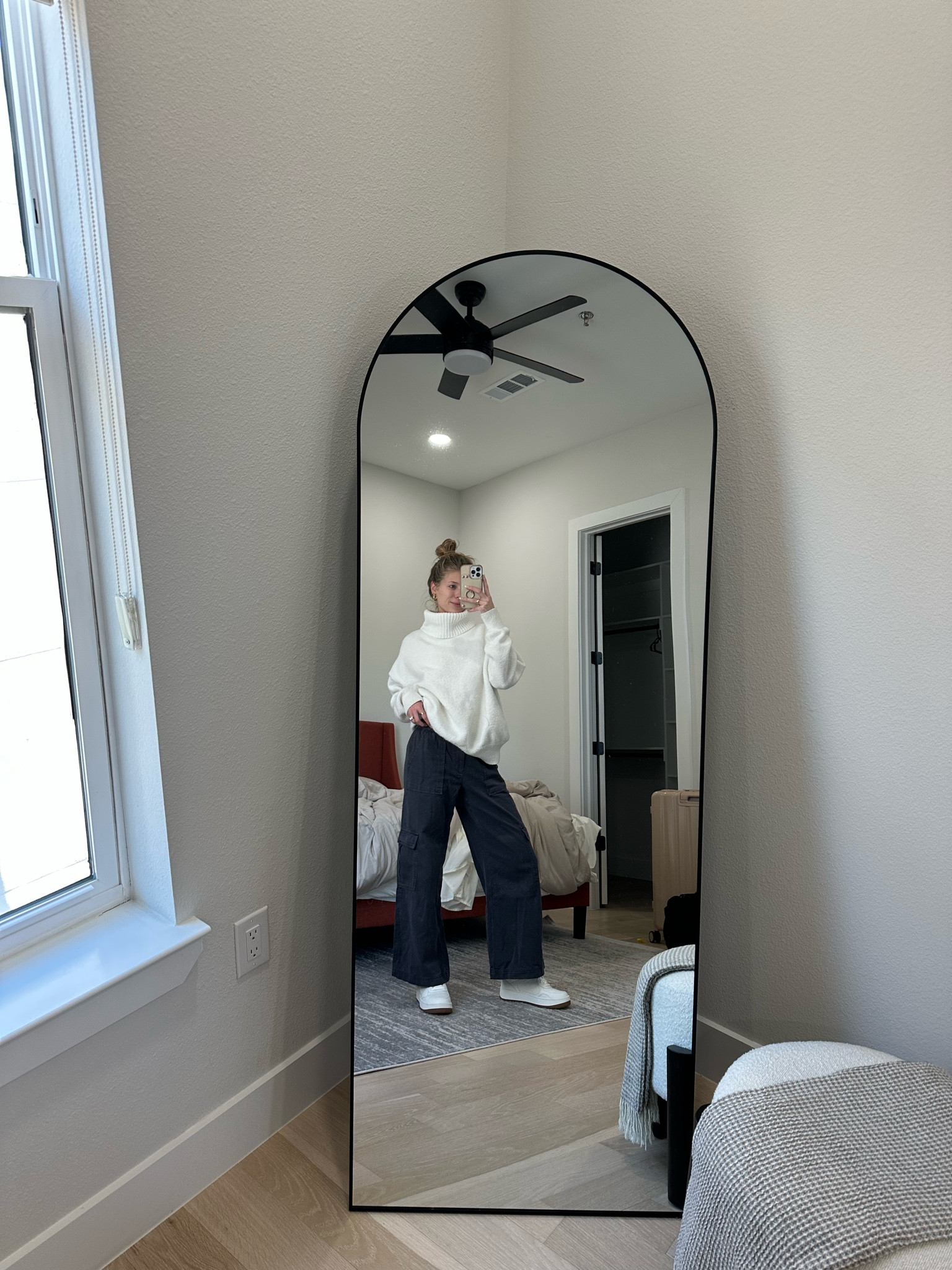 comfy airport travel day outfit ✈️ been obsessed with these alo yoga sneakers - so comfortable!!!

#LTKStyleTip #LTKTravel