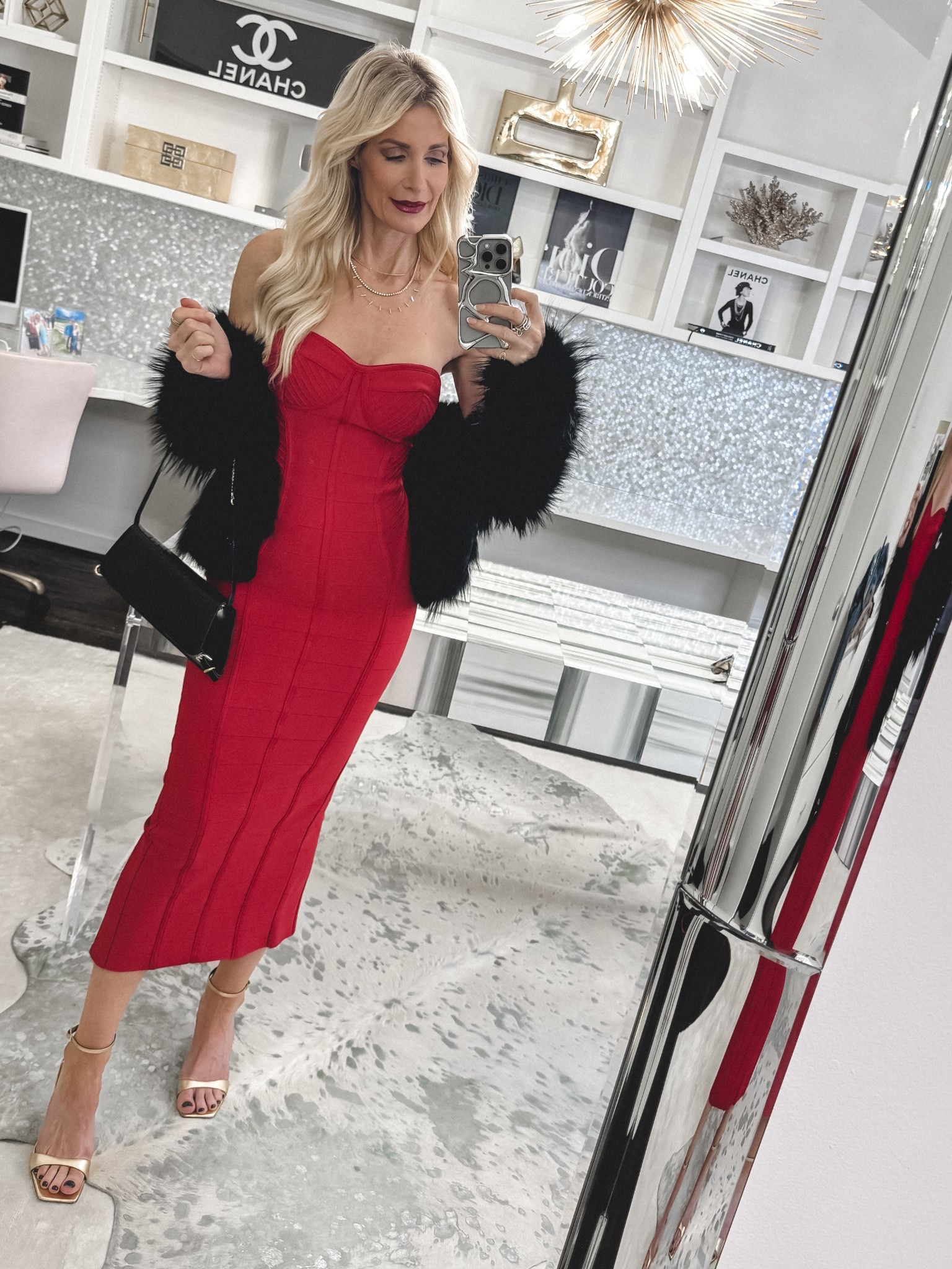 This is your sign to wear the red dress. 🔥
Strapless bandage style that smooths, sculpts, and flatters from every angle.
Perfect for Valentine’s, date night, or girls’ night out.
I’m in a size XS and obsessed.



#LTKOver40 #LTKootd #LTKValentine