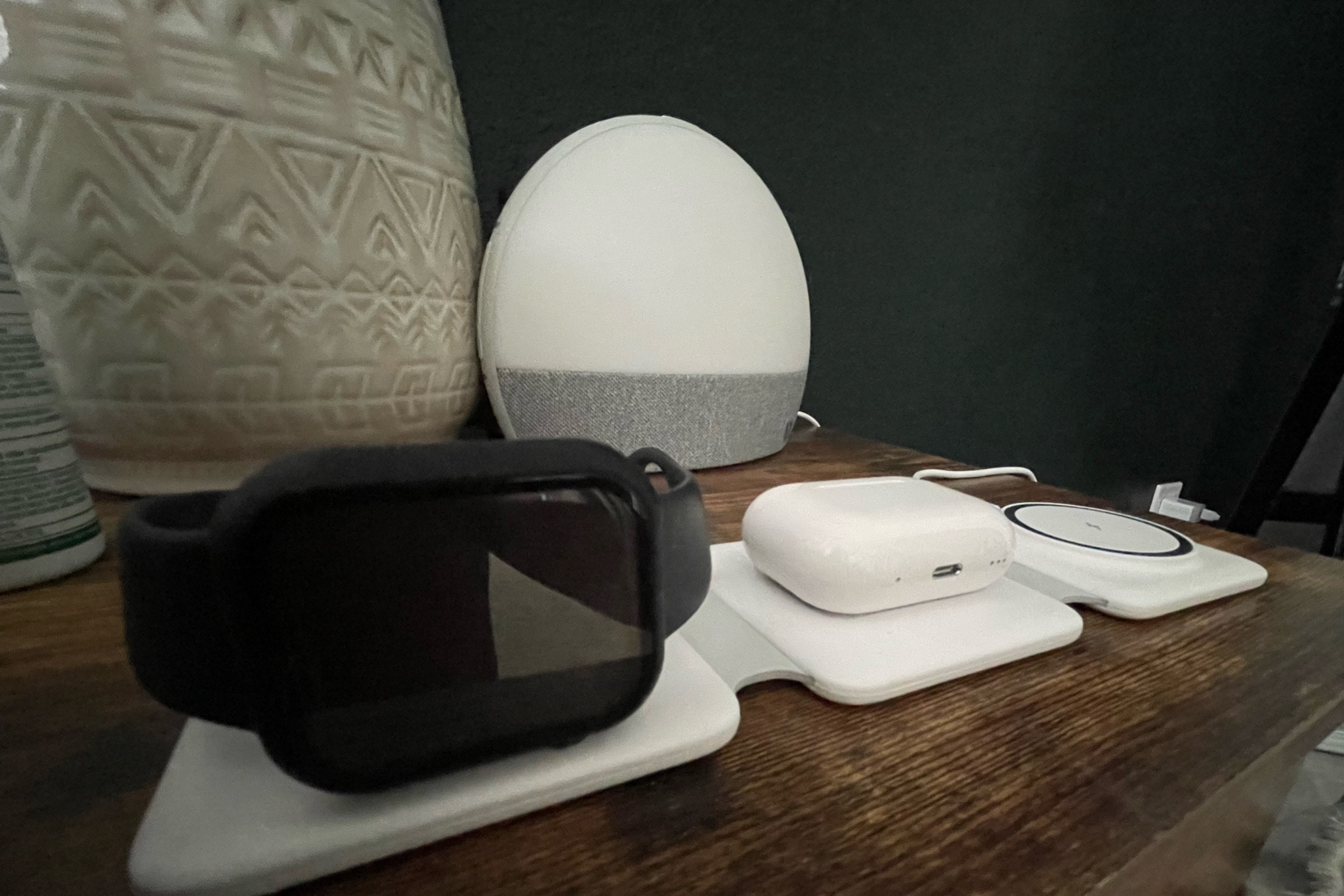 Love my 3-in-1 charger so that I can charge my watch, phone and headphones at the same time! 

#LTKFindsUnder50