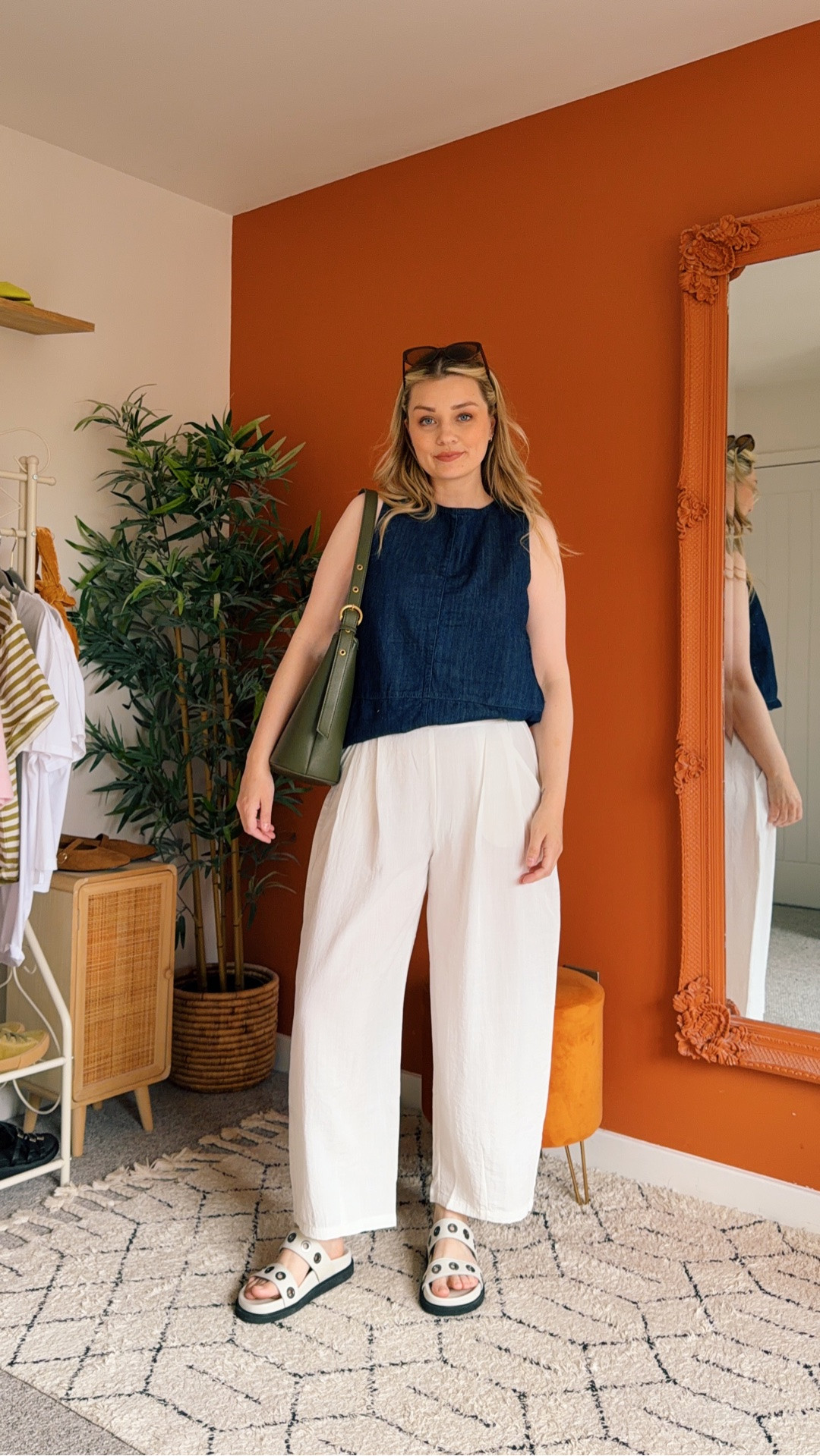I’m wearing..

Top - M/12
Trousers - M/12
Lips - charlotte tilbury, pillow talk

#LTKsummer #LTKspring #LTKuk