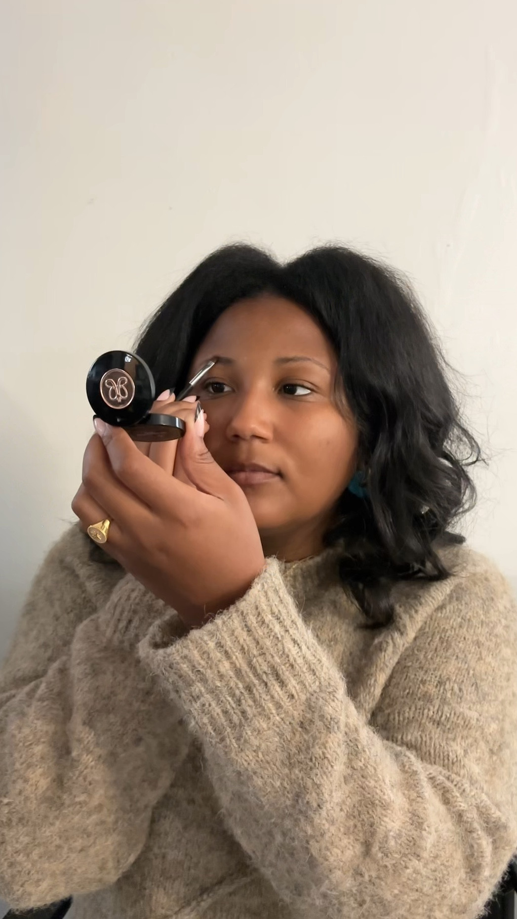 Girls love coffee, carbs, and makeup. 

#LTKFindsUnder100 #LTKVideo #LTKBeauty