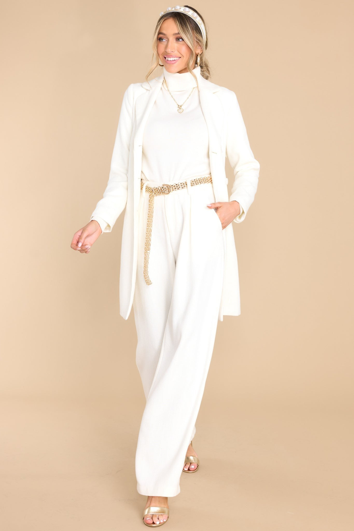 She's All That White Pants | Red Dress 