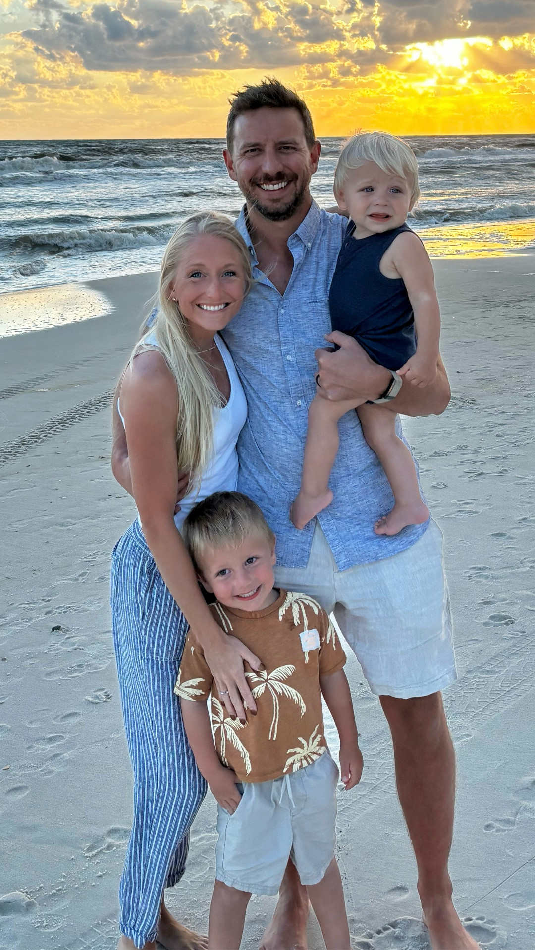 Time for an introduction!! 🤎🫶🏼

#LTKdayinmylife #LTKmomlife #LTKvlog