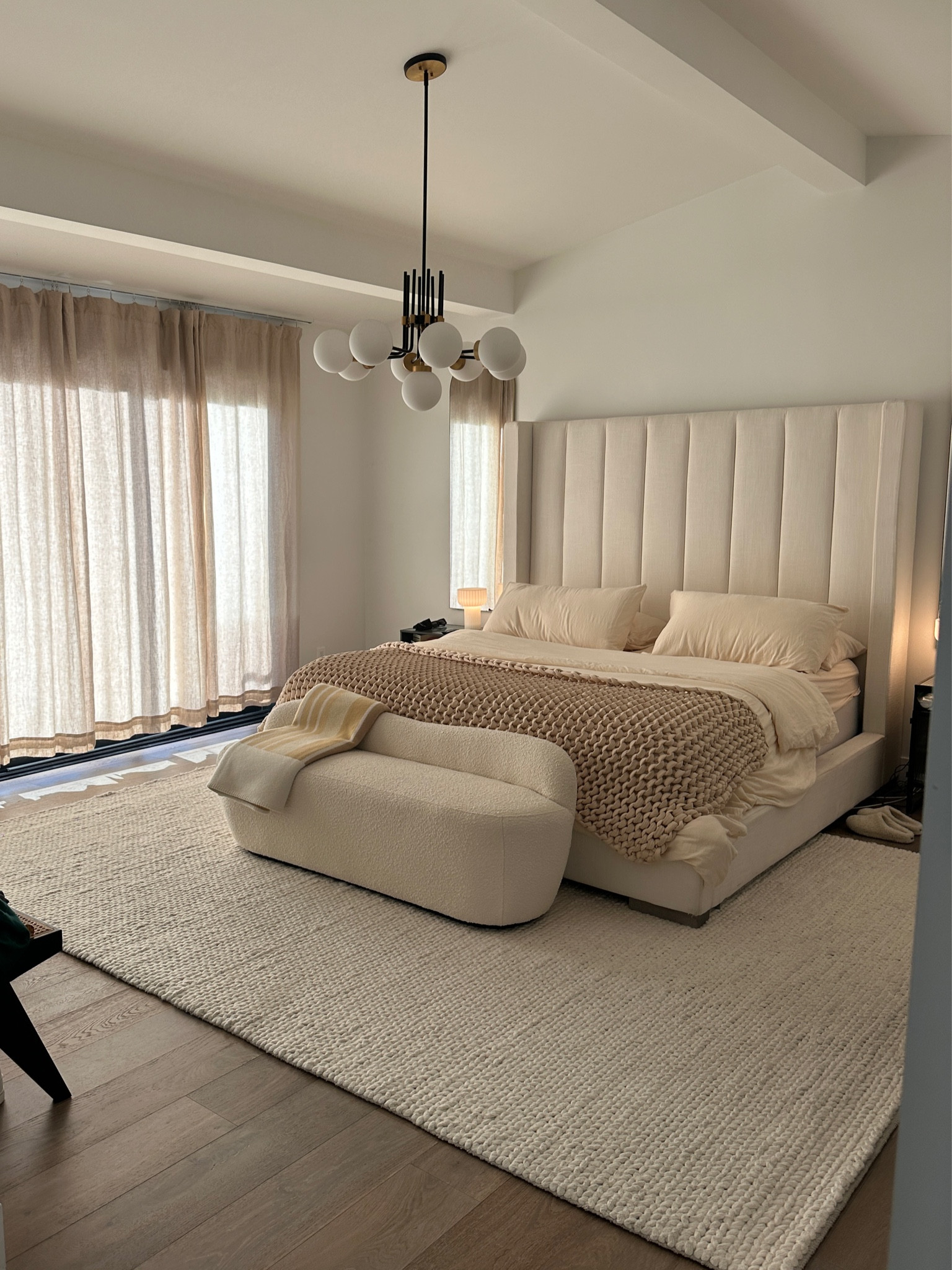 Loveee our cozy lil rug 🤍  