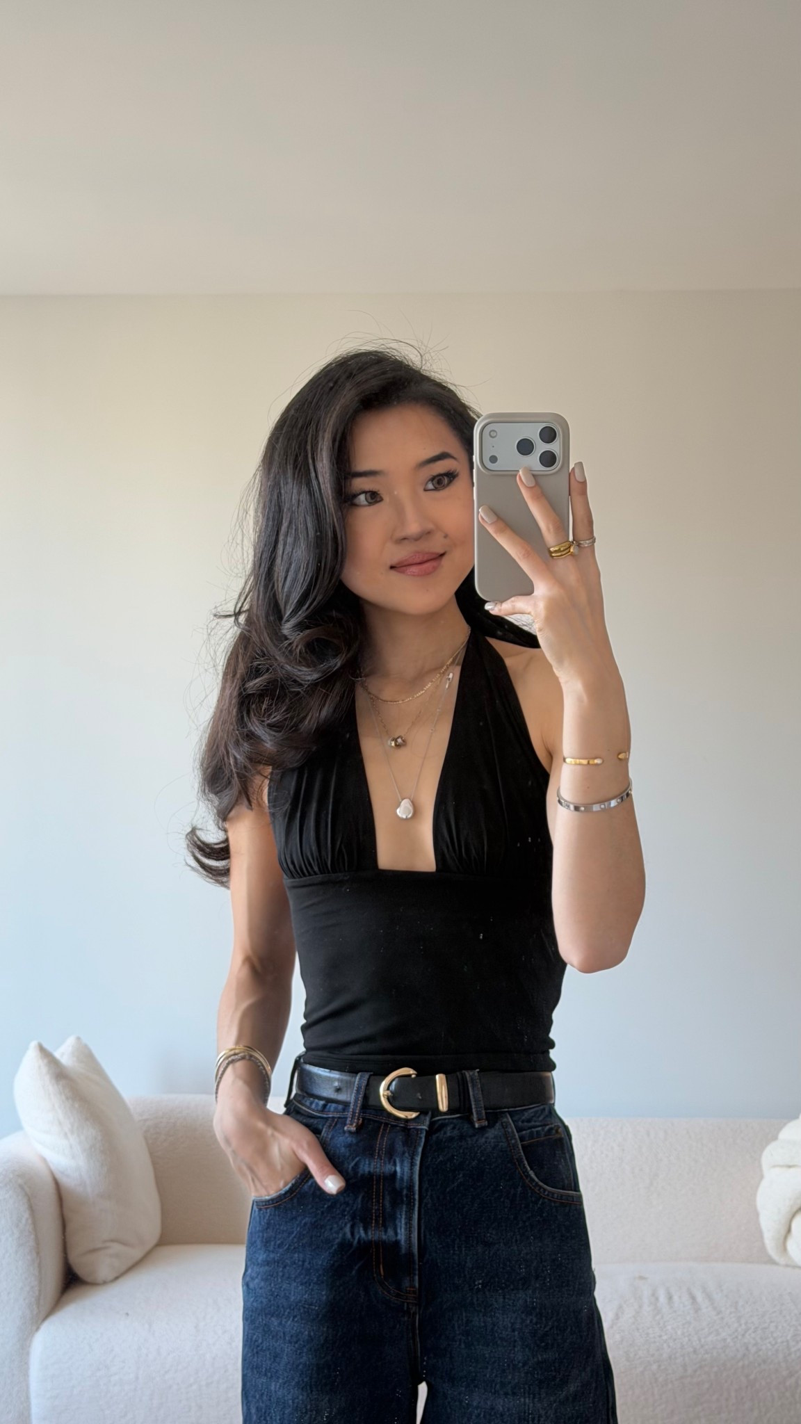 This plunge top is PERFECT for broad shoulders 😍

#LTKPetite #LTKgrwm #LTKootd