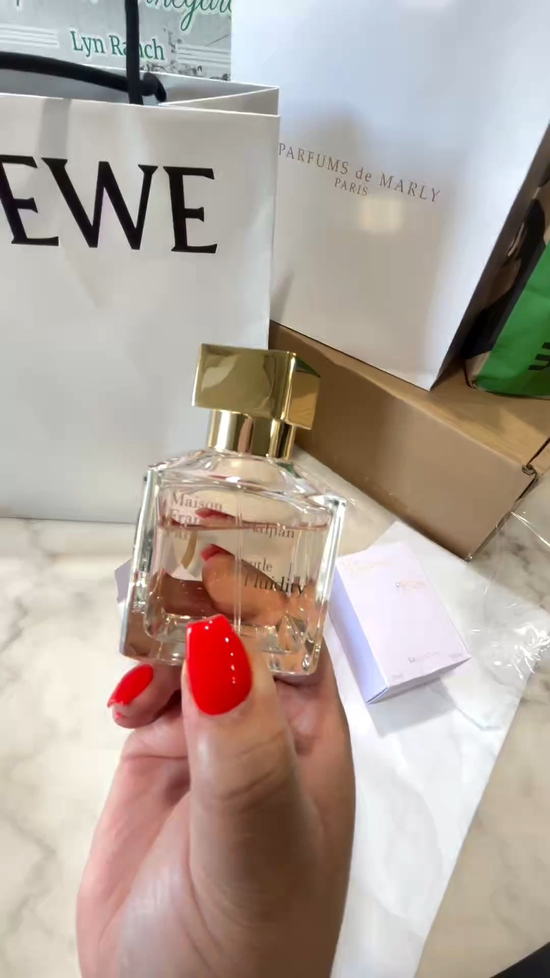 A Day in My Life ✨🛍️🍷

Come spend the day with me! 🤎

Started the day with a little retail therapy at Neiman Marcus 🛍️ because sometimes you just have to treat yourself. Then it was off to Williams Sonoma 🍽️ to browse all the gorgeous kitchen and home finds that I definitely didn’t know I needed. 😂

Next stop: LUSH 🛁✨ to stock up on some self-care favorites because smelling amazing is always on the agenda.

And the perfect way to end the day? A beautiful winery 🍇🍷 — sipping wine, enjoying the scenery, and slowing things down after a full day of shopping.

Shopping, self-care, good wine & even better vibes. ✨

#DayInMyLife #Lifestyle #ShoppingDay #NeimanMarcus #WilliamsSonoma #LUSH #WineryDay #WineTasting #RetailTherapy #SelfCare #WeekendVibes #LuxuryLifestyle #TreatYourself

#LTKdayinmylife #LTKBeauty #LTKvlog