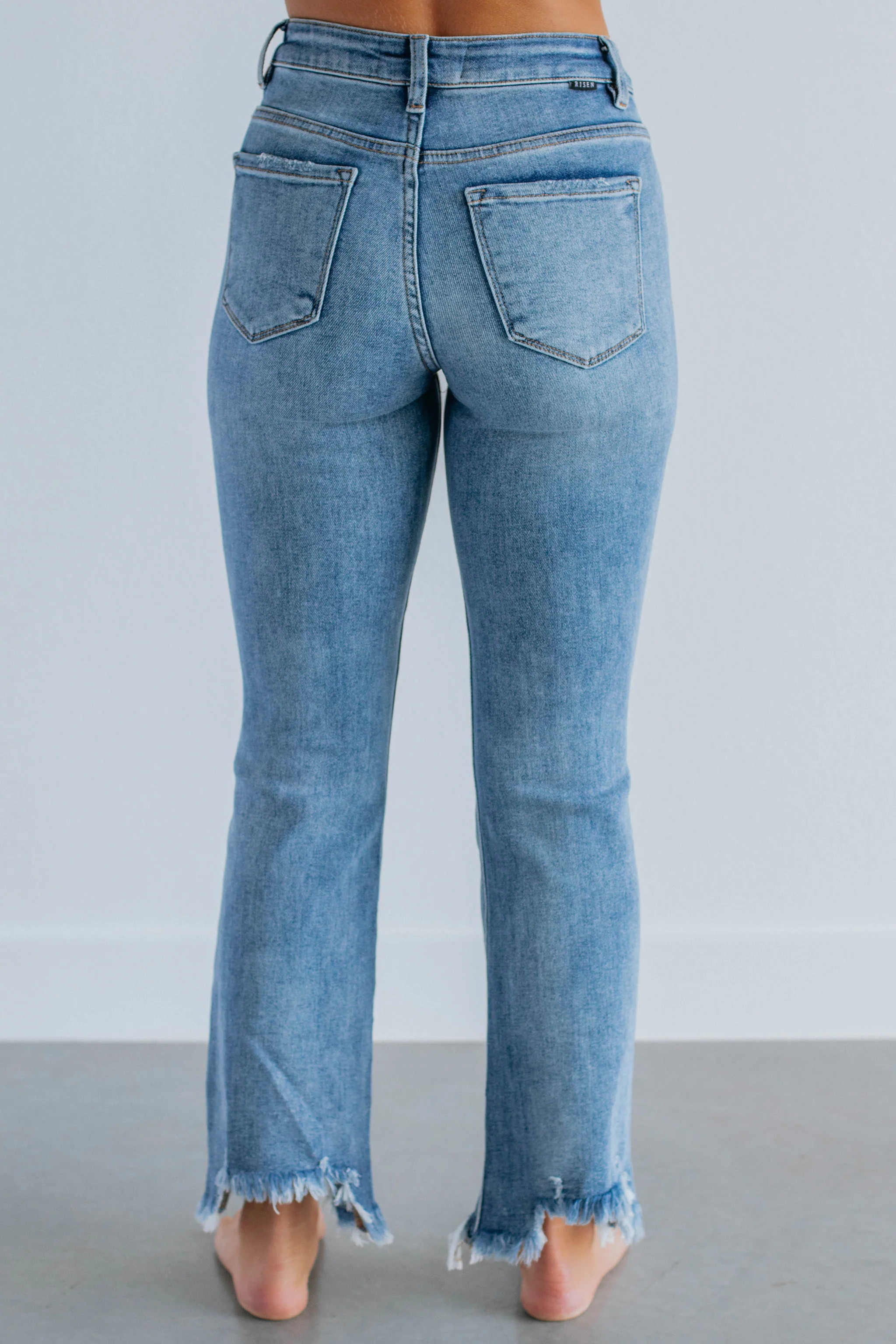 Neona Risen Jeans - Medium Wash | Wild Oak Boutique