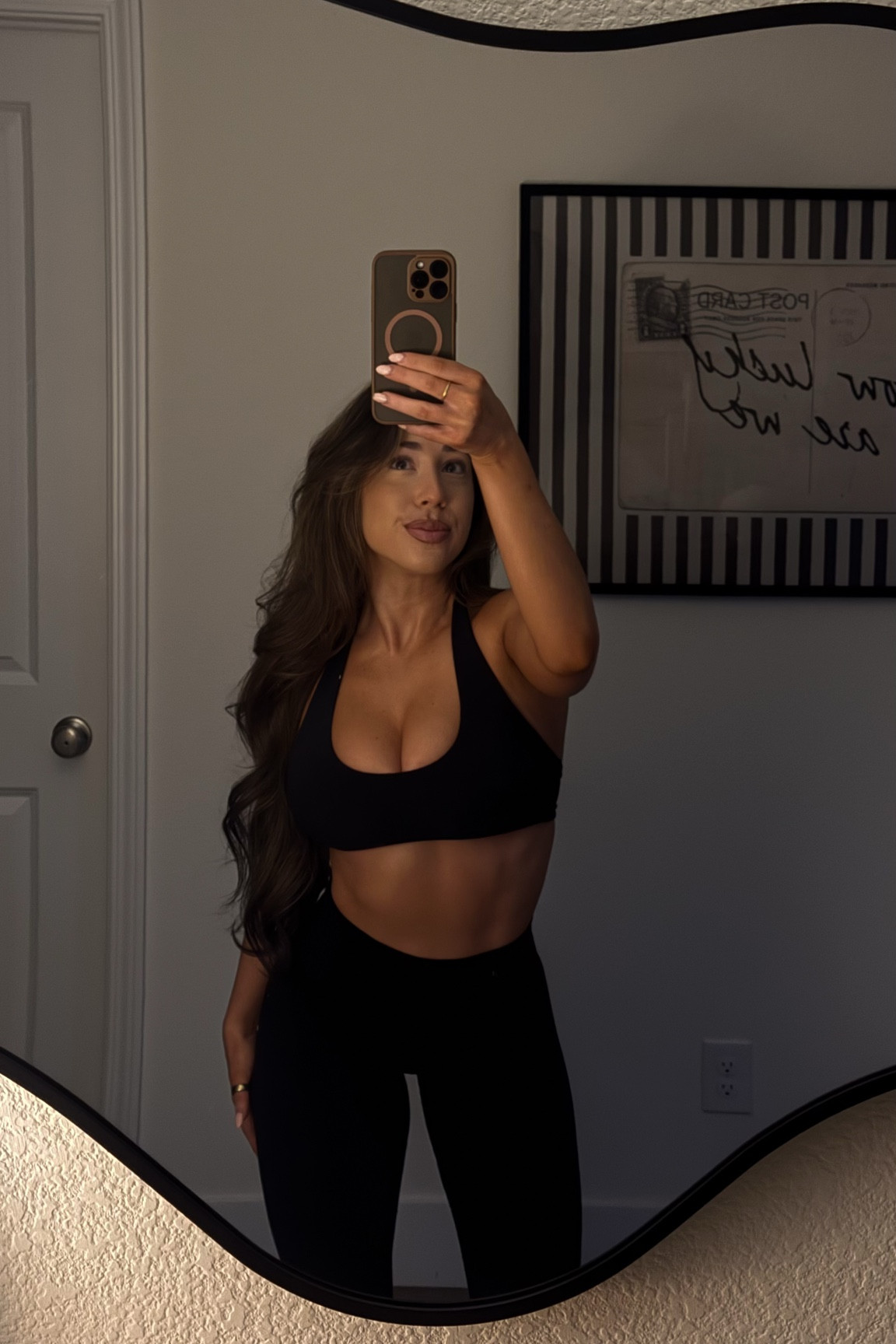 c0de “GIANNIB” to save 🖤

#LTKActive #LTKootd #LTKfitnessgoals