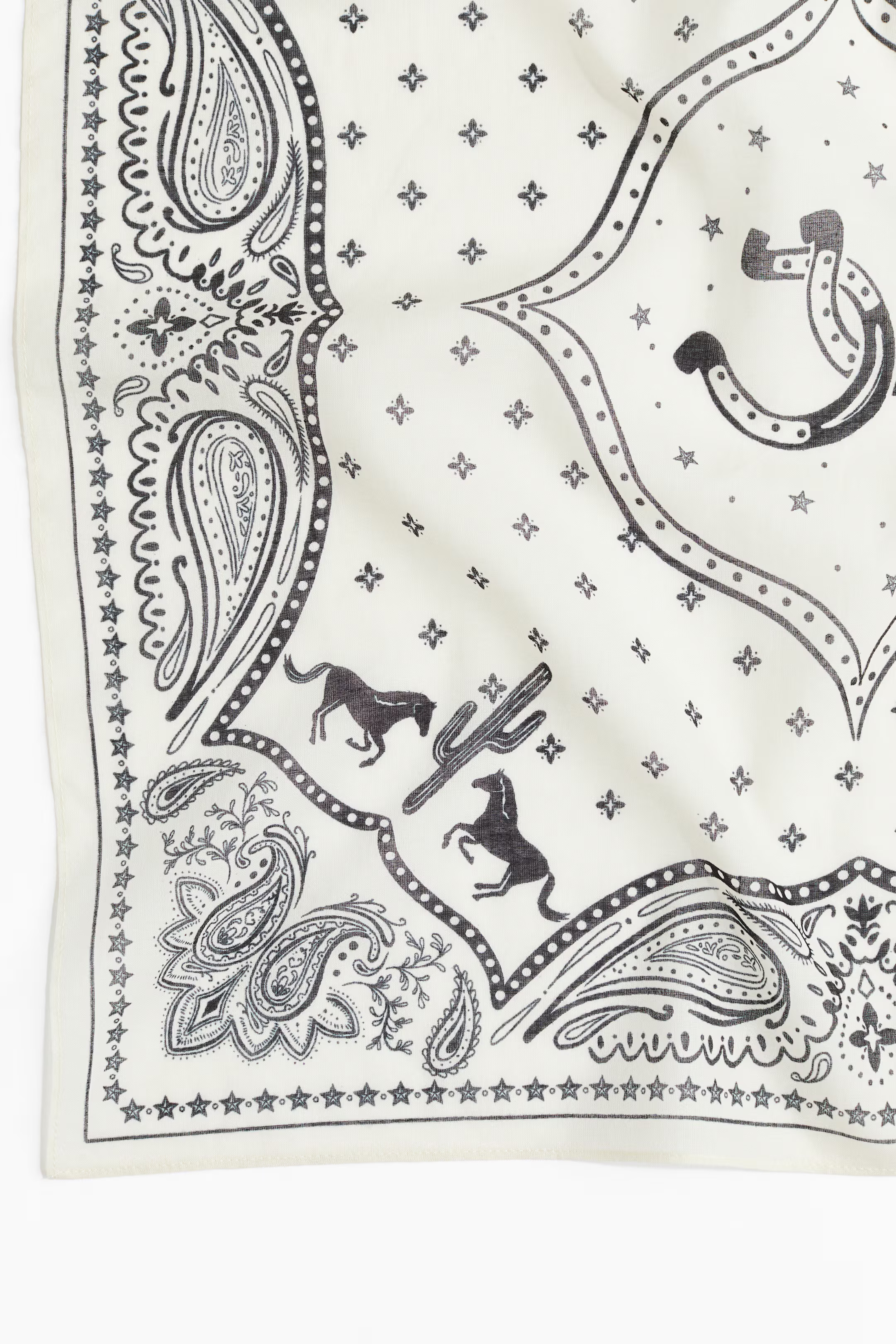 Patterned cotton scarf | H&M (UK, MY, IN, SG, PH, TW, HK)