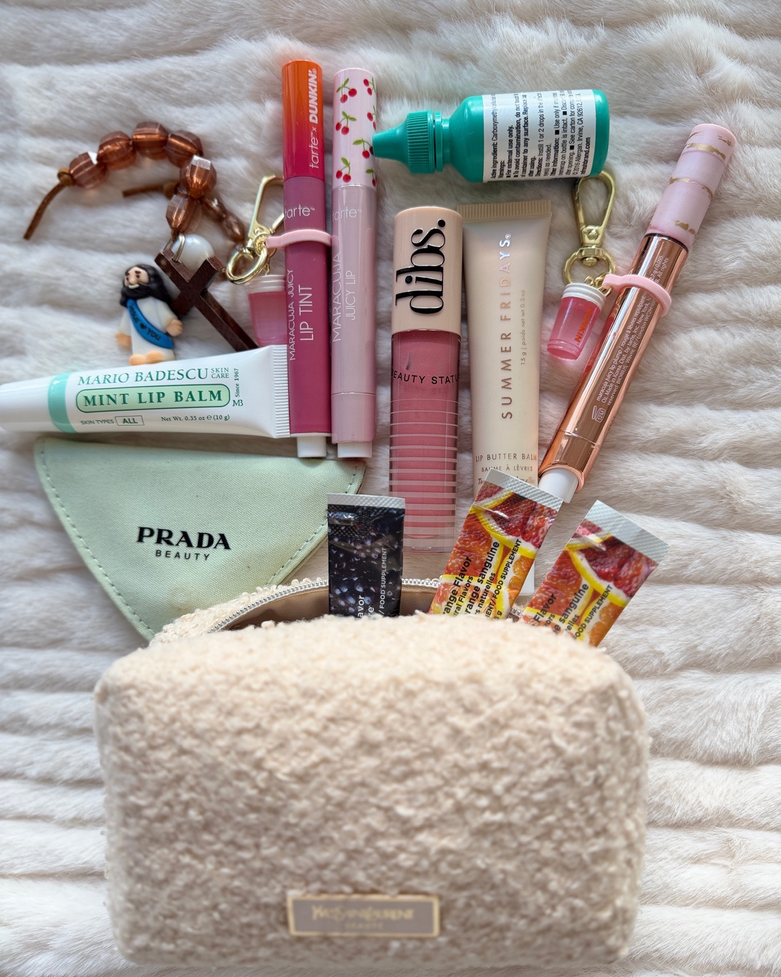 What I never leave home without!!

What’s in my bag, beauty, beauty must haves, sunglasses, in my purse 

#LTKvlog #LTKGiftGuide