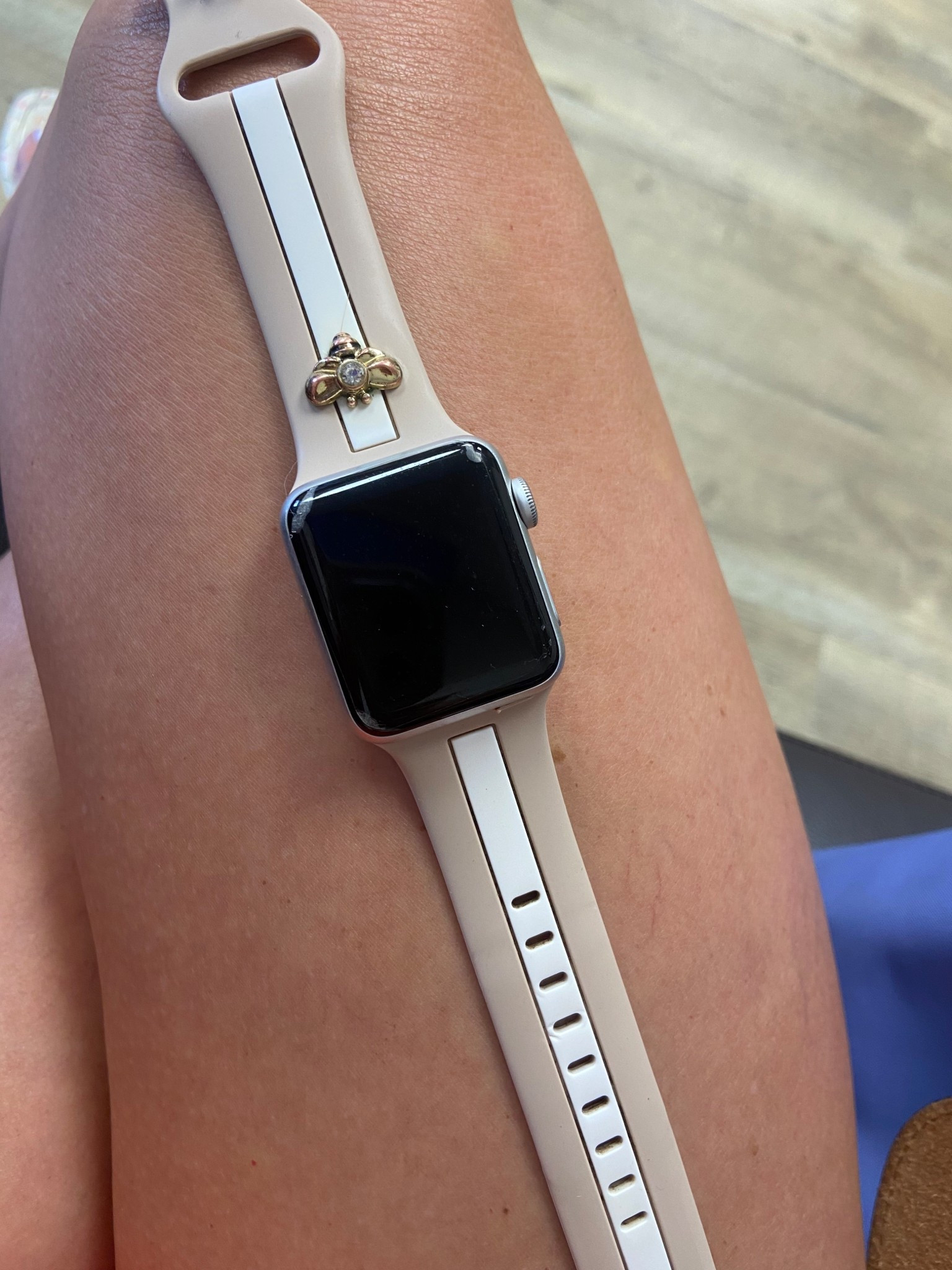 $17, 3-pack bee watch band 

#amazon #amazonfinds #amazonfashion #amazonprime #watchband #applewatch #salefinds #giftforher #designerdupe #under15 #budgetfriendly 



#LTKGiftGuide #LTKStyleTip #LTKU #LTKOver40 


#LTKFindsUnder50 #LTKSaleAlert #LTKStyleTip