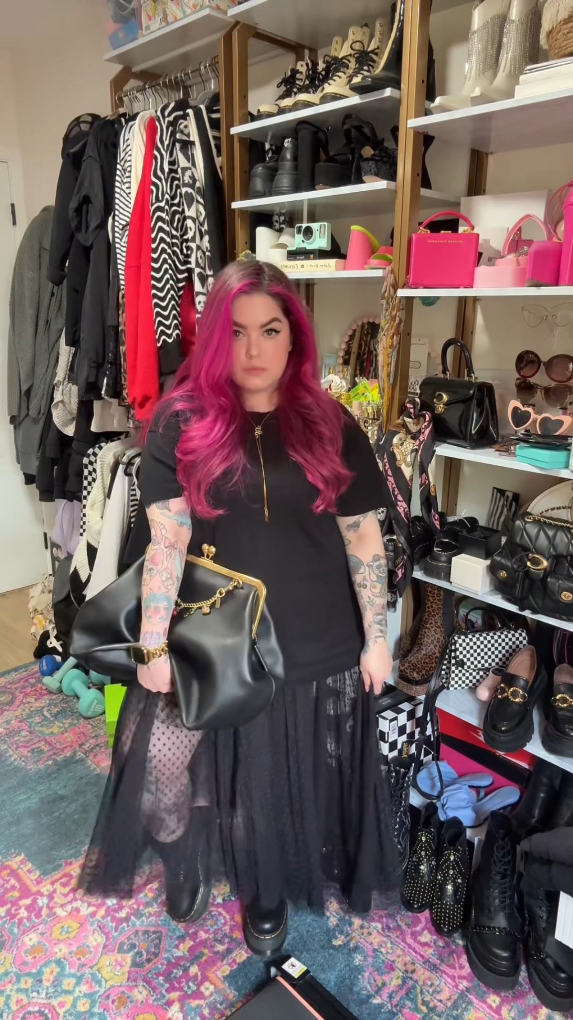 Dr. Martens outfit I

#LTKMidsize #LTKStyleTip #LTKShoeCrush