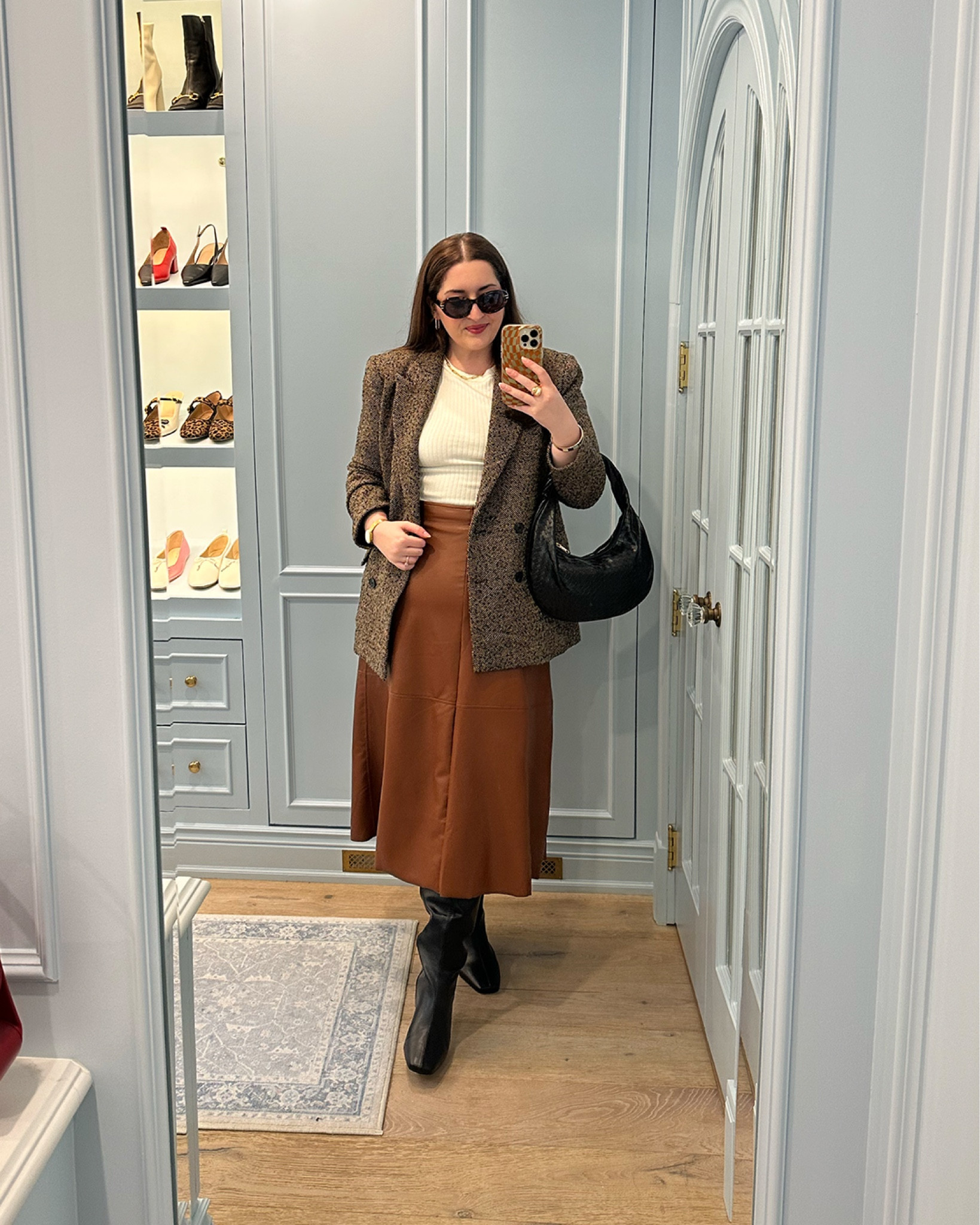 Plus size blazer and faux leather skirt fall workwear office look with wide calf boots
✨Code DIANA25 for 25% off regular-priced items at Joe Fresh✨
Sizing: 16 in skirt / L in top / XL in blazer / 2X in shapewear 

#LTKplussize #LTKmidsize #LTKworkwear