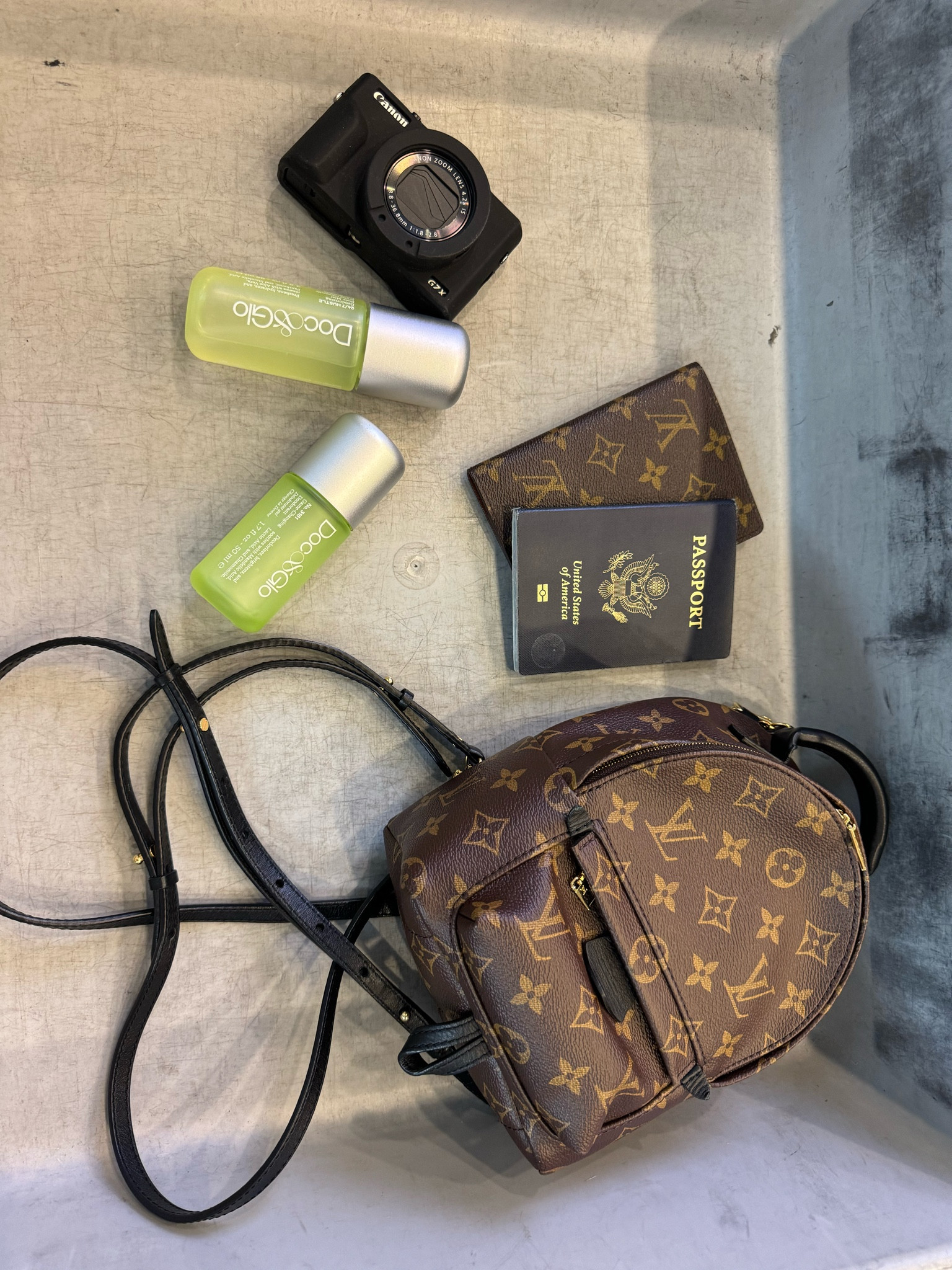 Only travel in style w/ Doc & Glo ✨