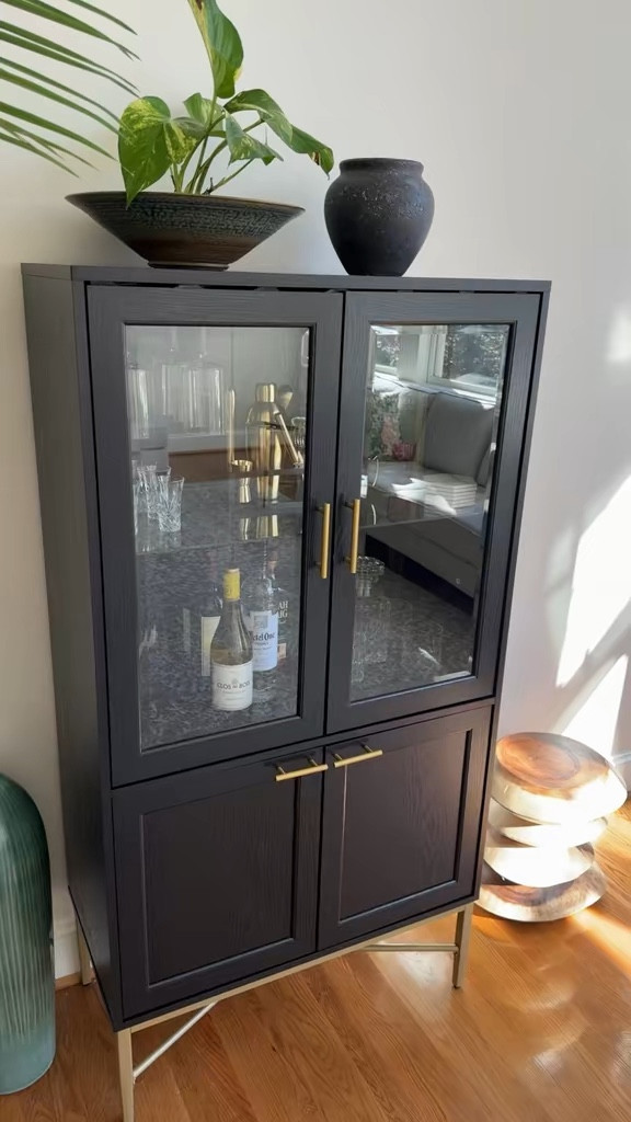 Bar cabinet ideas!! 🍷🥂🥃

#LTKWatchNow #LTKHome #LTKStyleTip