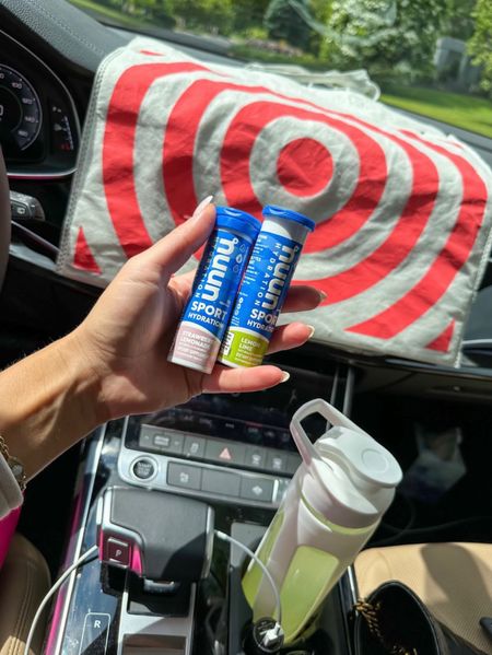 5 signs you are DEHYDRATED:
#Ad
1. Urinating less and/or it’s a darker color 
2. Heart is racing
3. Lightheaded or dizzy
4. Headache that won't go away
5. Fatigue
This is why it’s SO important to stay on top of your hydration and as a mom on the go, I always carry my @nuunhydration with me everywhere I go! It reminds me to always stay proactive about my hydration needs- even when I’m knee deep in mom life. New favorite flavor: Lemon Lime 🍋 

Available at your local @target 🎯 

Have you tried Nuun yet?

#ButFirstNuun #TargetFinds #NuunLife #target #targetpartner #HealthyAlibi

Follow my shop @healthyalibi on the @shop.LTK app to shop this post and get my exclusive app-only content!

#liketkit #LTKunder50 #LTKFind #LTKFitness
@shop.ltk
https://liketk.it/4gs2M