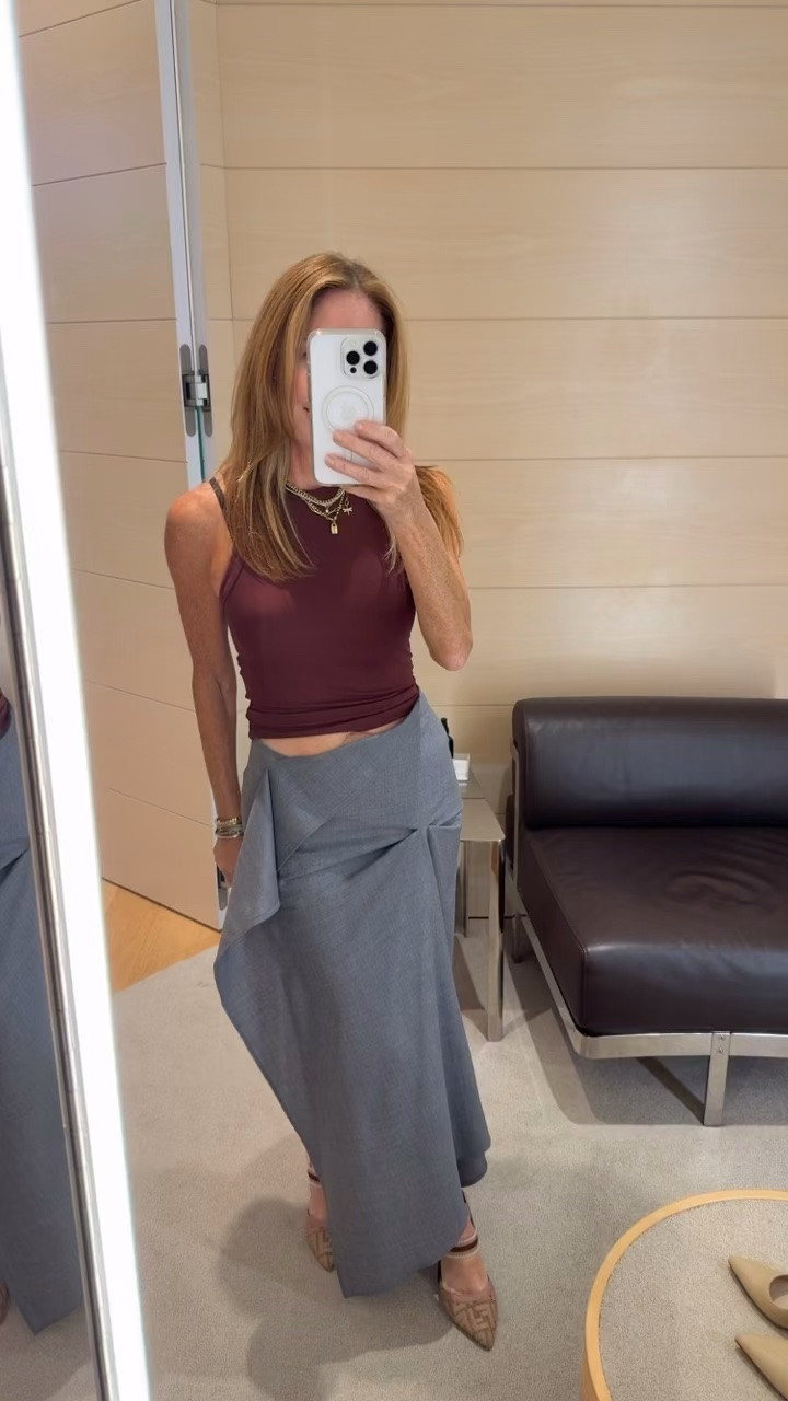 The Cutest VB Skirt 🔥

#LTKSeasonal #LTKOver40 #LTKWorkwear