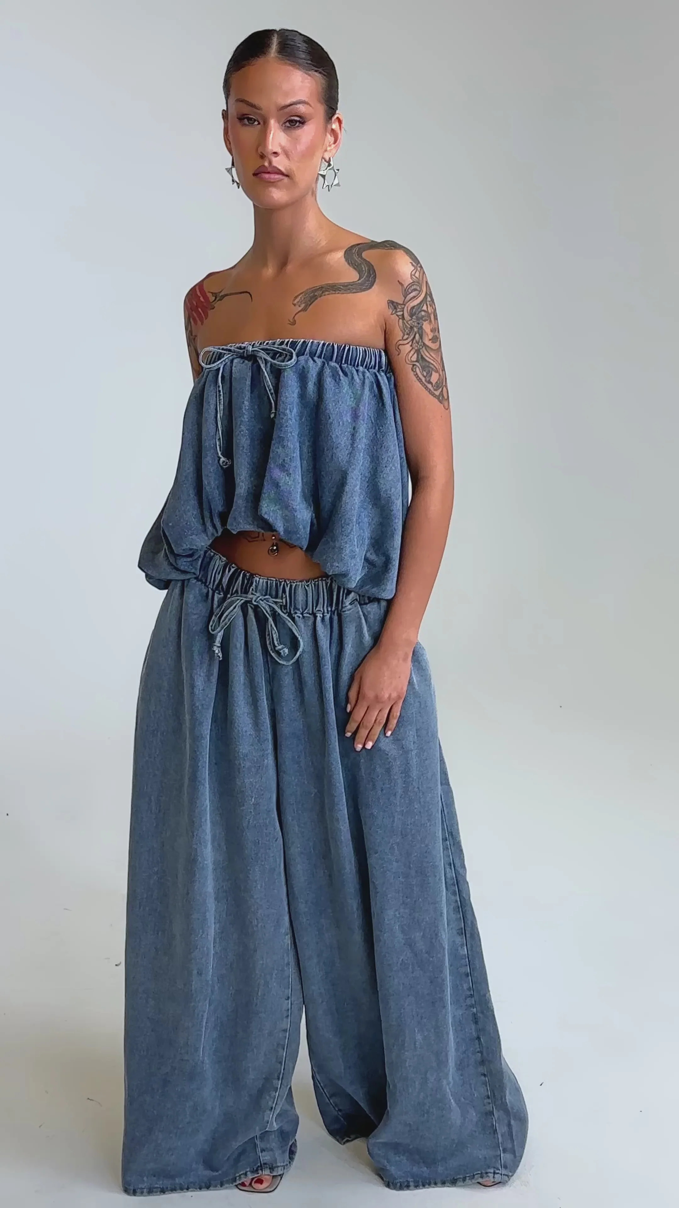 DENIM FOR DAYS TUBE TOP | AKIRA