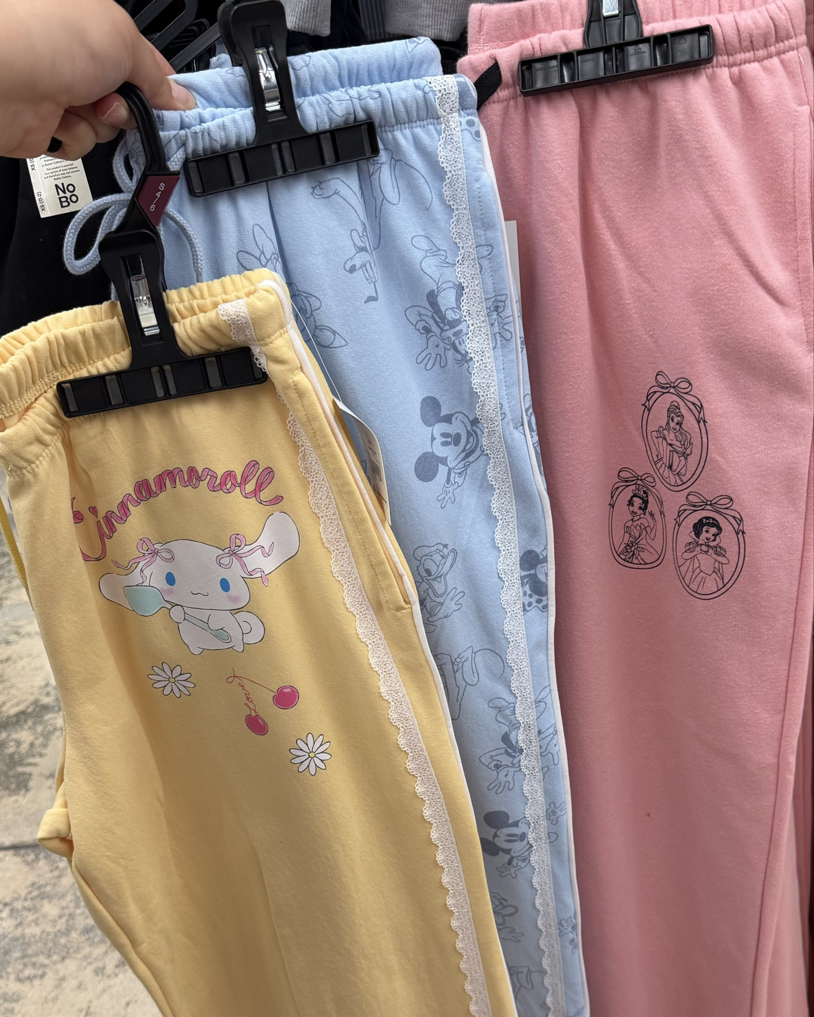 Adorable graphics sweatpants like Sanrio and Disney characters!😍✨

Find them at Walmart, linking here🔗🛍️

#LTKSeasonal #LTKootd #LTKmomlife