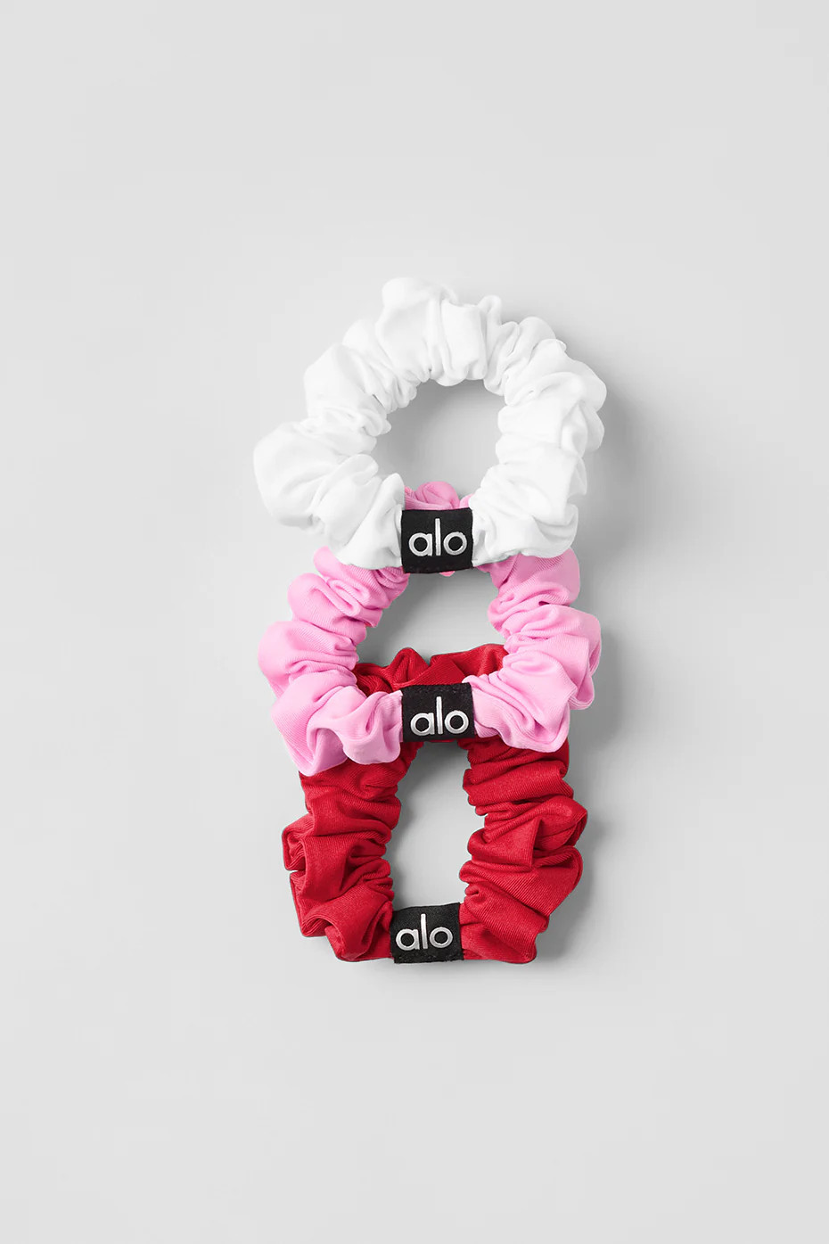ALO | Fresh Mini Scrunchie 3-Pack in Bold Red/Sweet Pink/White | Alo Yoga (US)